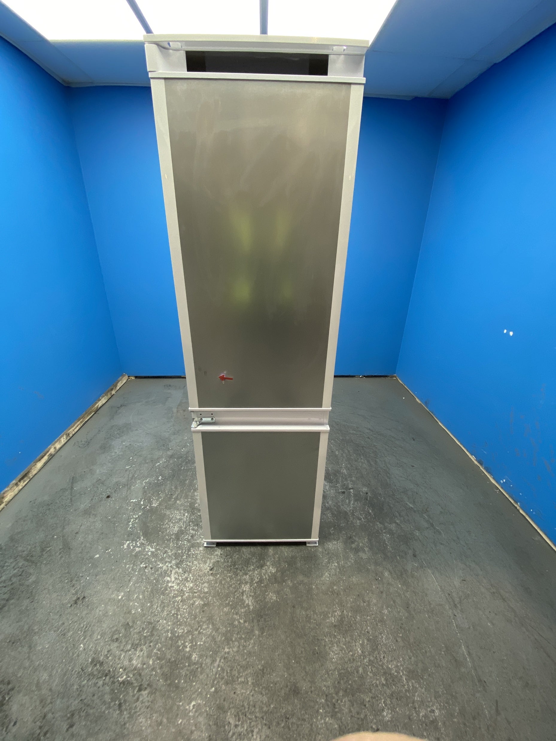 Haier HBW5518EK Integrated 248 Litre Combi Fridge Freezer