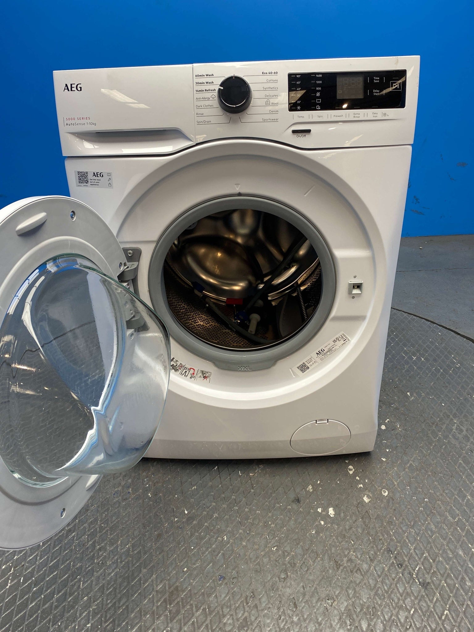 AEG LFX50142B 10kg 1400rpm Washing Machine