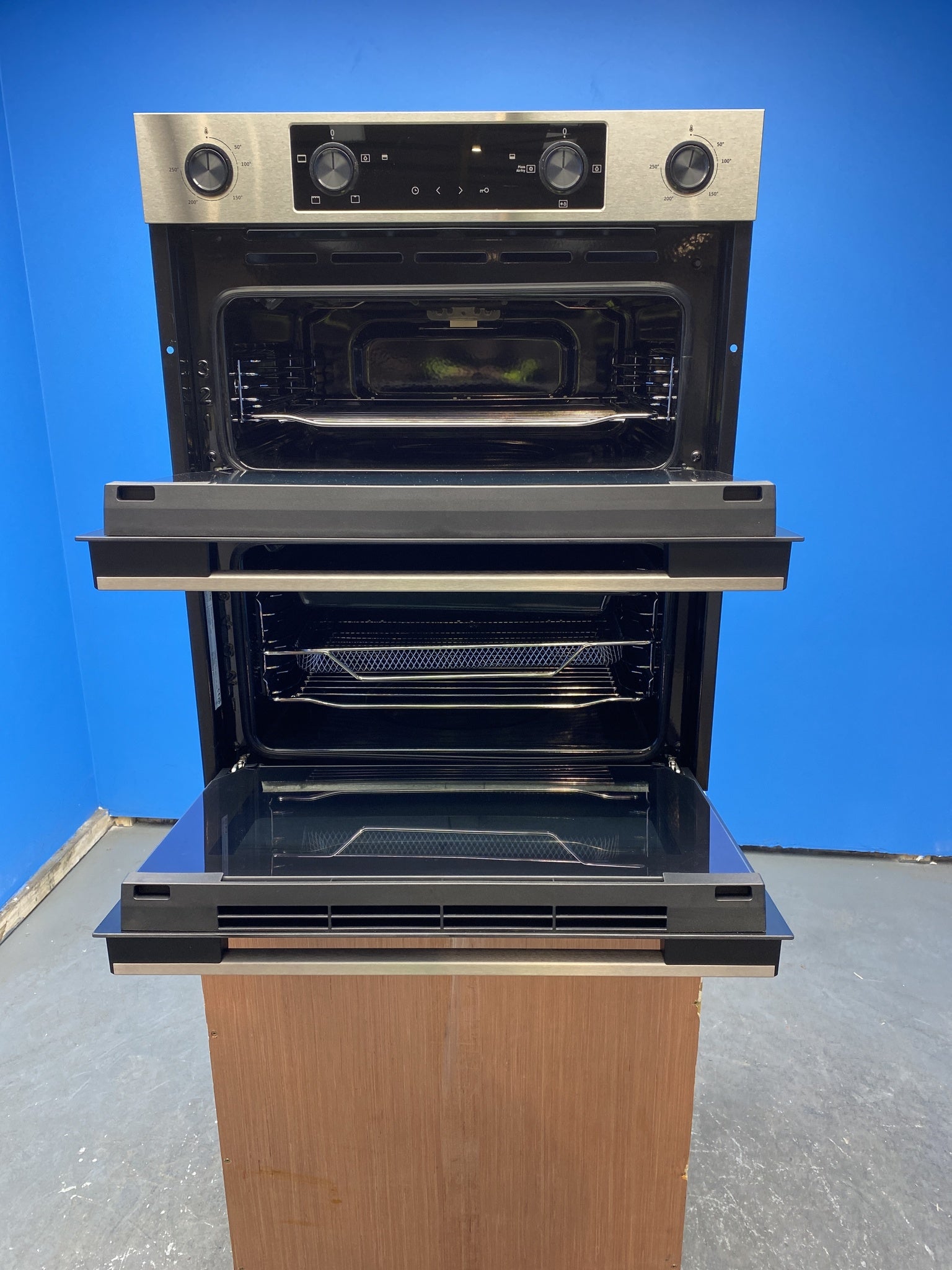 Hisense Hi6 BUD714221CX Built-Under Double Oven