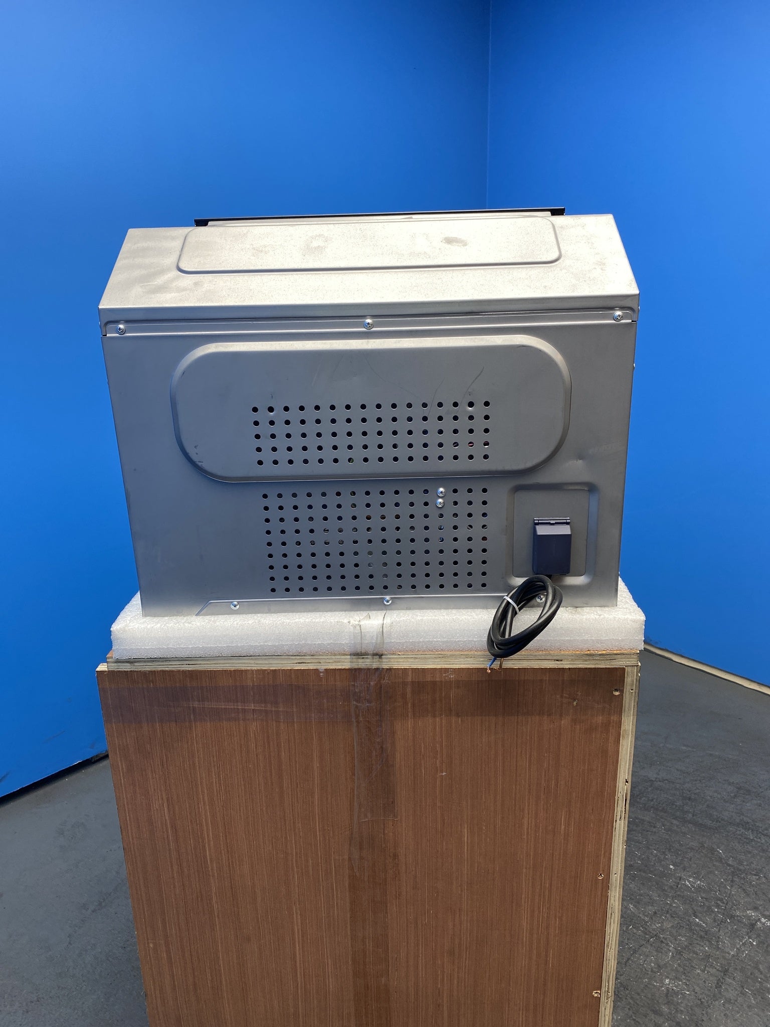 Haier HWO45NM6OXB1 Series 6 I-Touch Steam Compact Oven