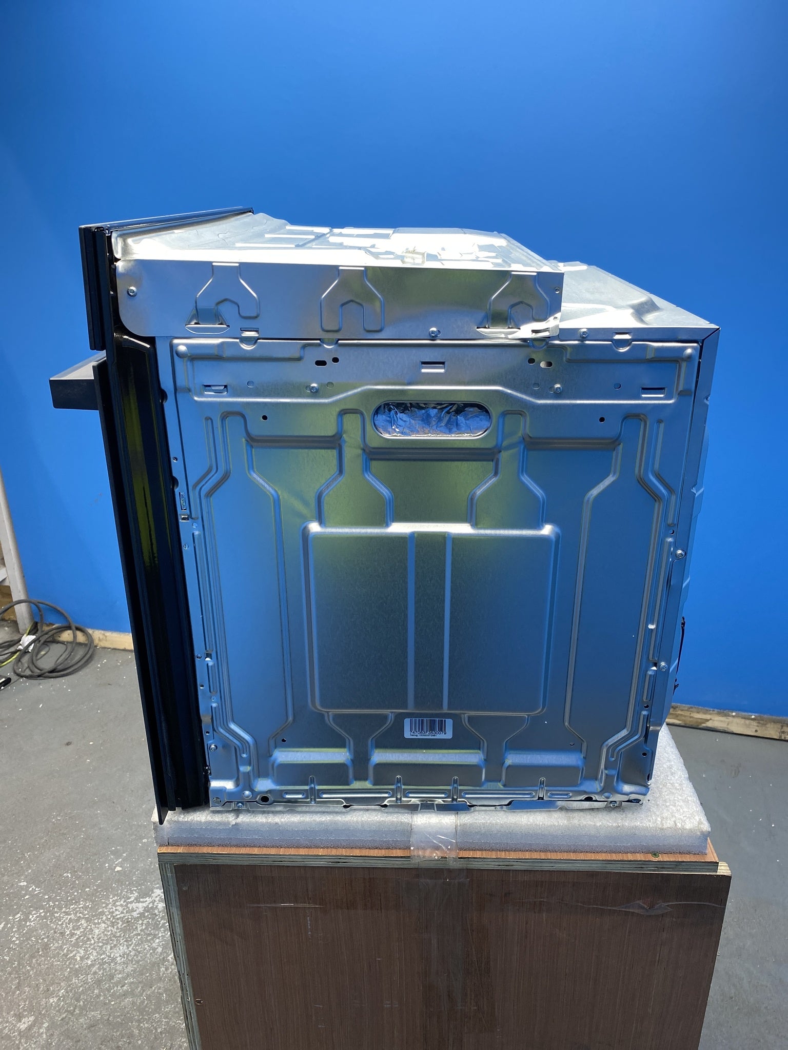 Hisense Hi2 BI626PBUPUK Built-In Electric Pyrolytic Single Oven