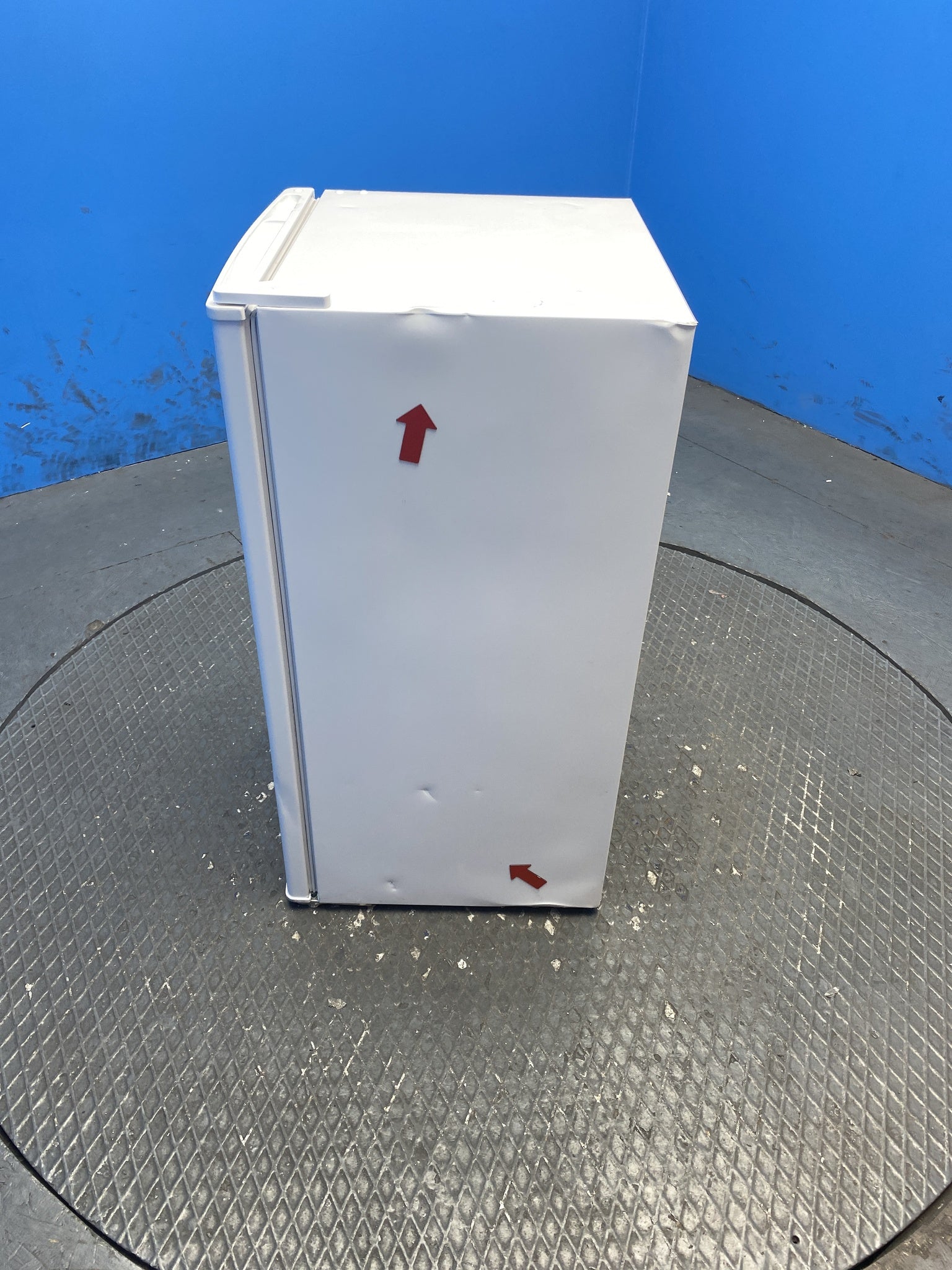 Statesman UC47IBW Compact 47cm 80 Litre Under Counter Fridge