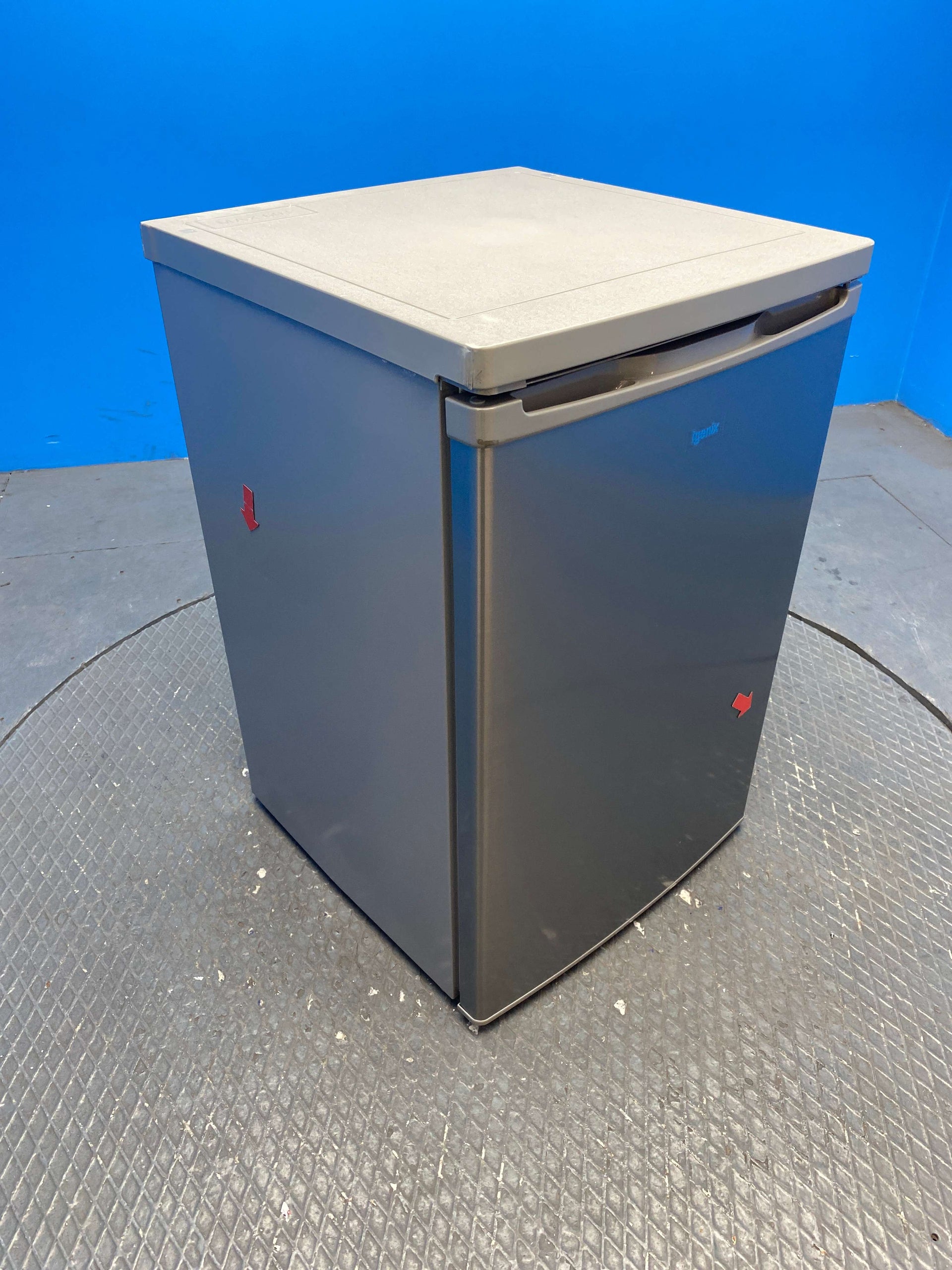 Igenix IG255X 136 Litre Undercounter Fridge