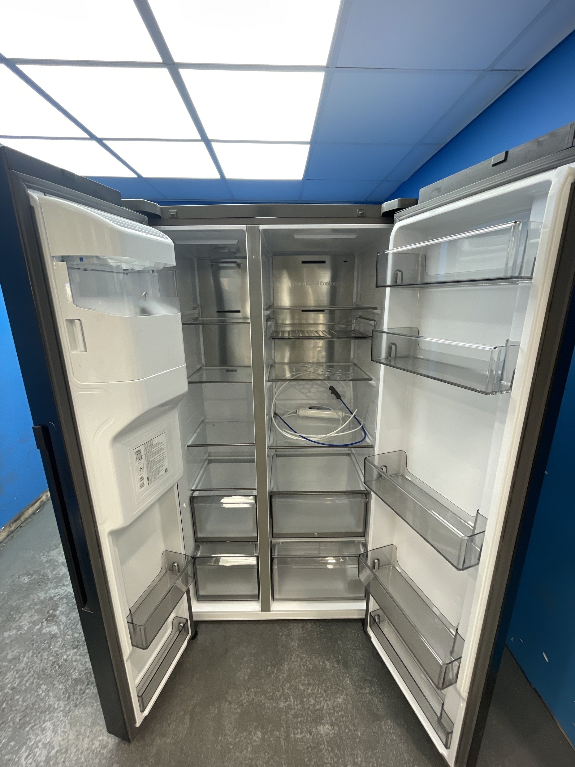 #GRC-163-246 - Samsung Bespoke AI Series 8 RS80F66KBFEU American Fridge Freezer