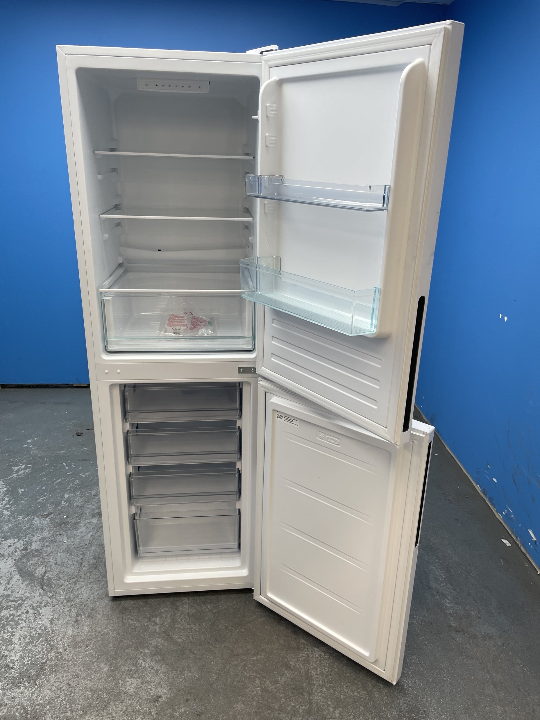 #GRC-152-220 - Candy CCT3L157EWK 252 Litre 50/50 Combi Fridge Freezer