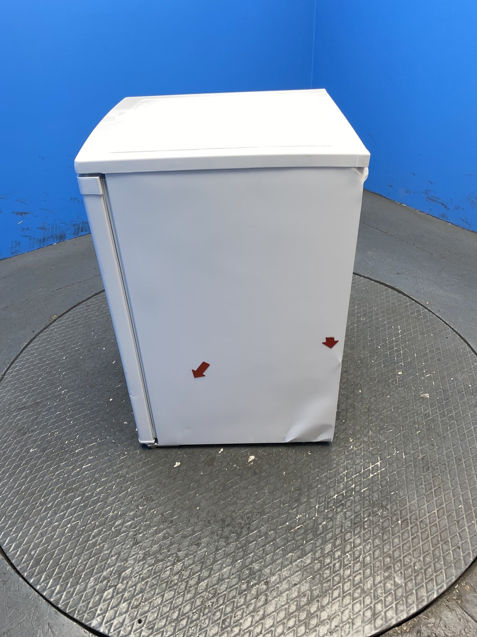 Igenix IG255W 136 Litre Under Counter Fridge