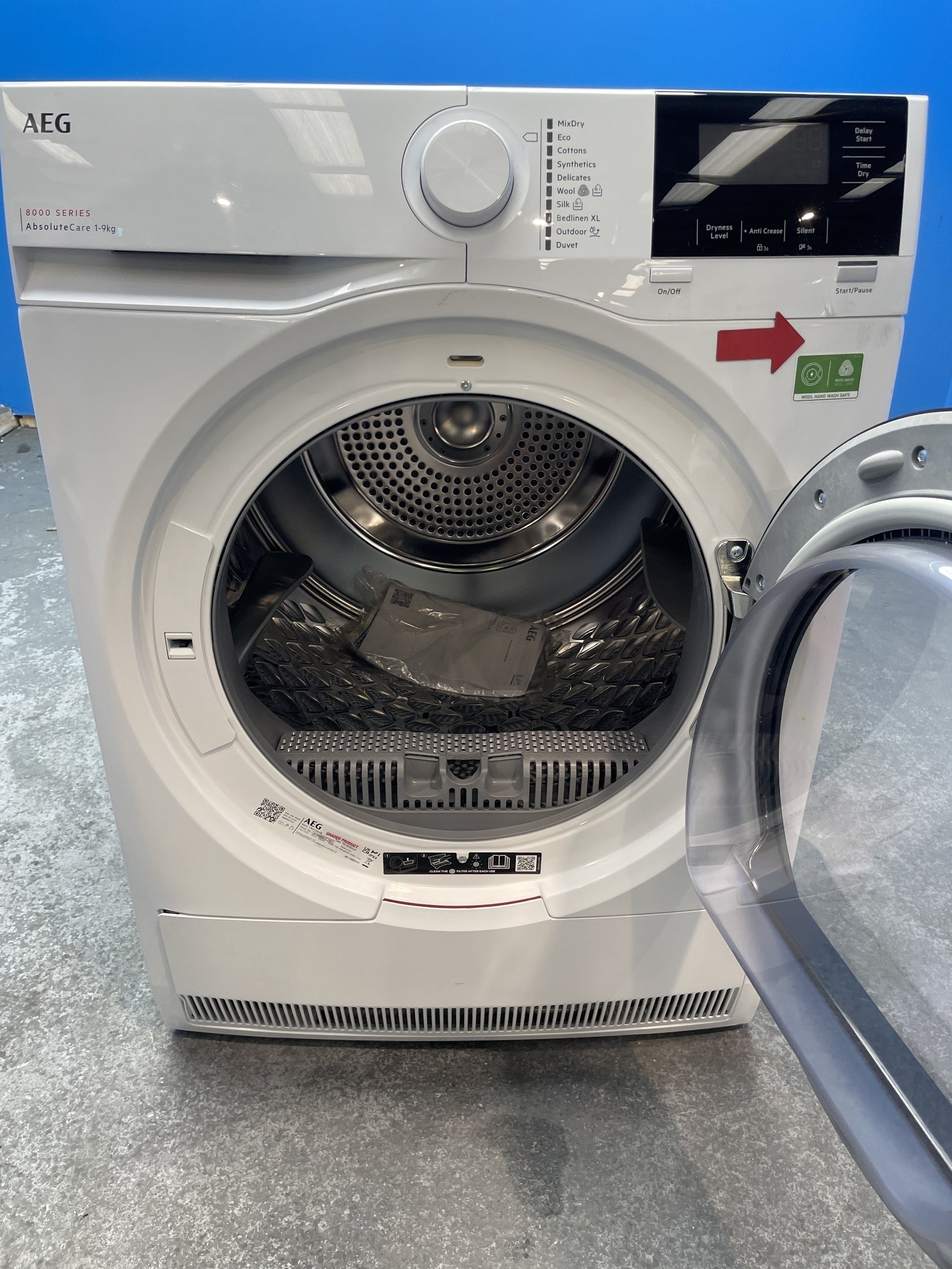 #GRC-158-255 - AEG 8000 Series TR819A4B AbsoluteCare 9kg Heat Pump Tumble Dryer