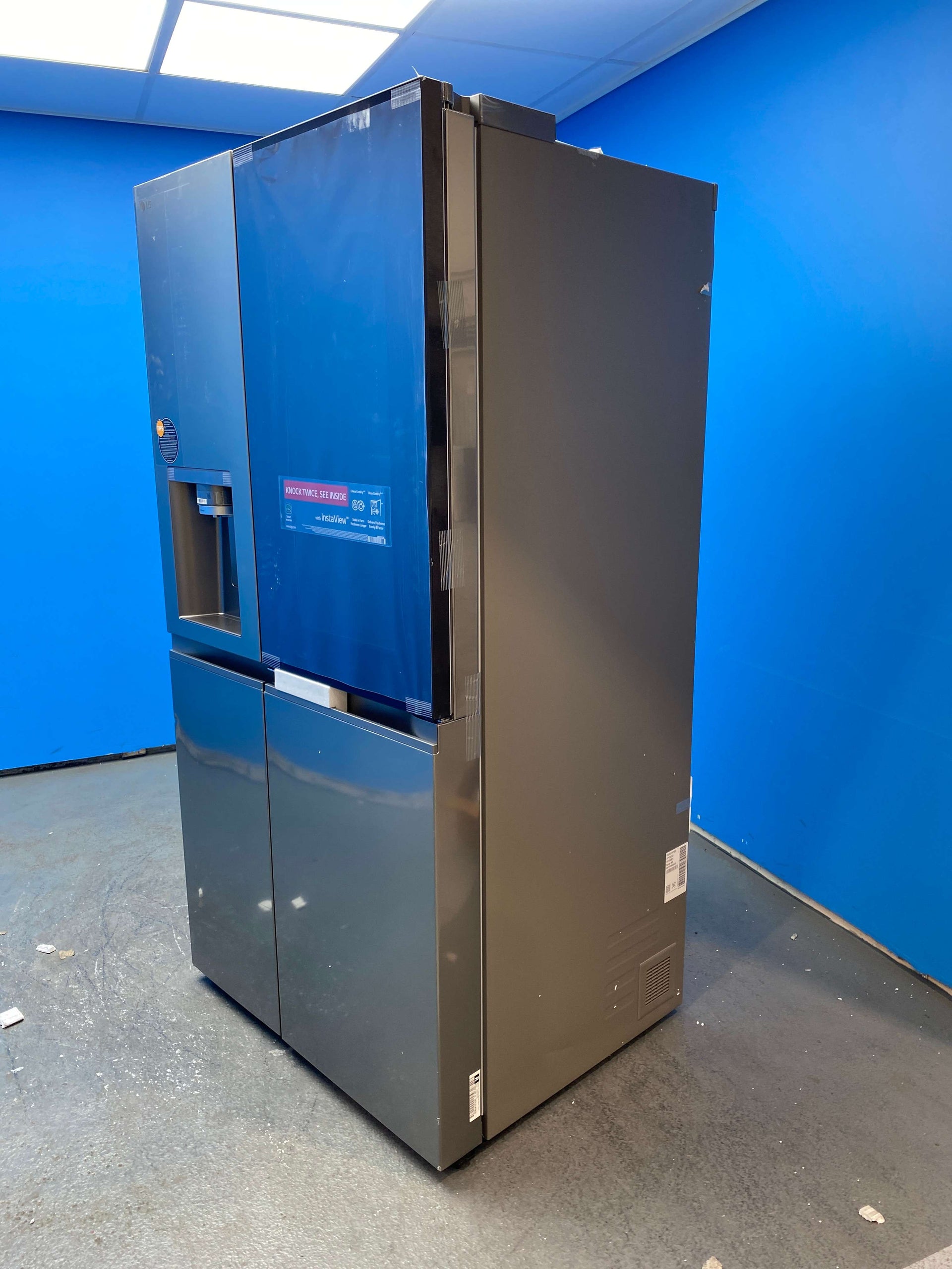 LG GSXE81PYBD American Style Fridge Freezer with InstaView™