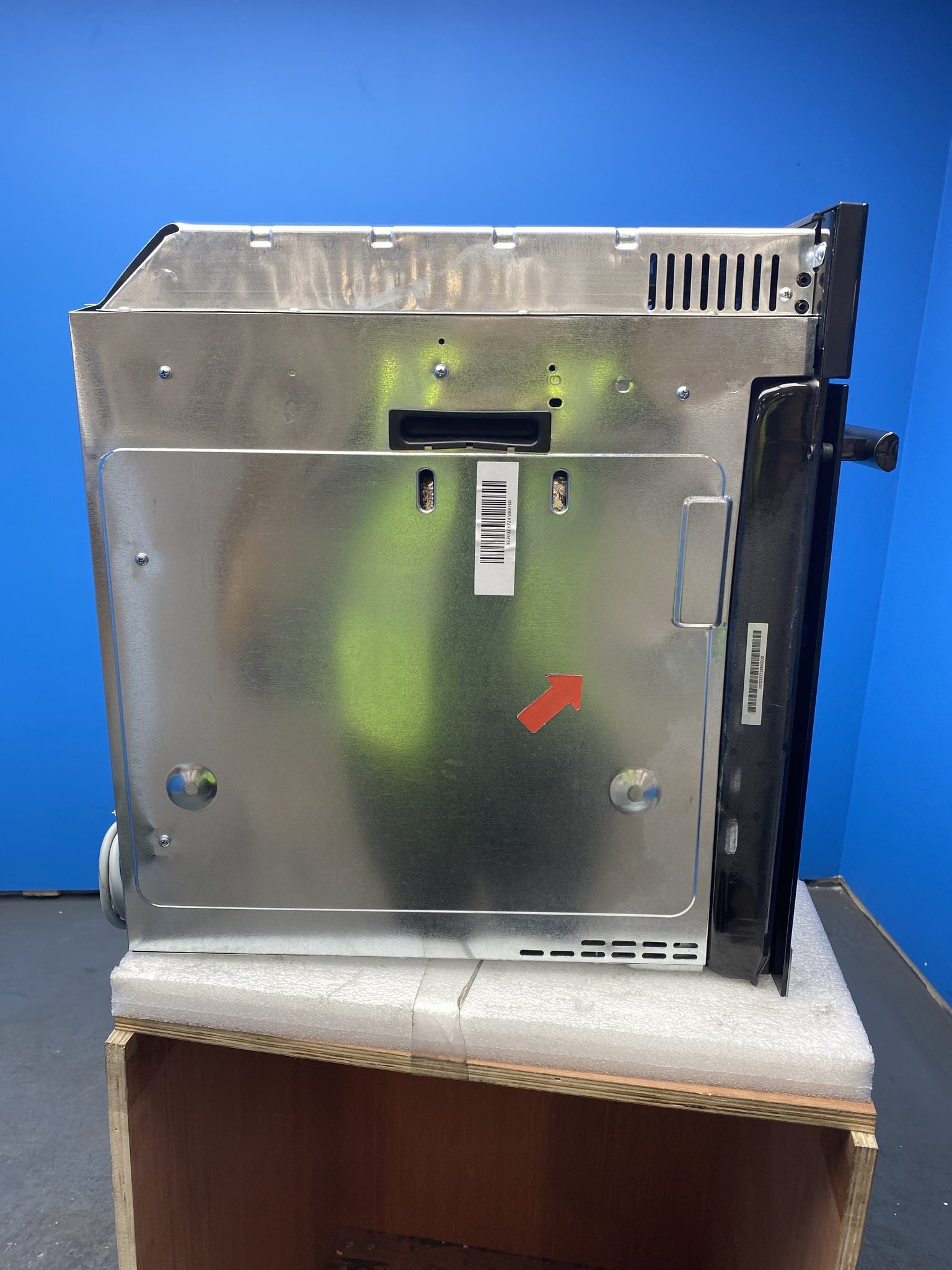 Haier HWO60SM5F8BH Built-in I-Turn Series 4 Pyrolytic Single Oven