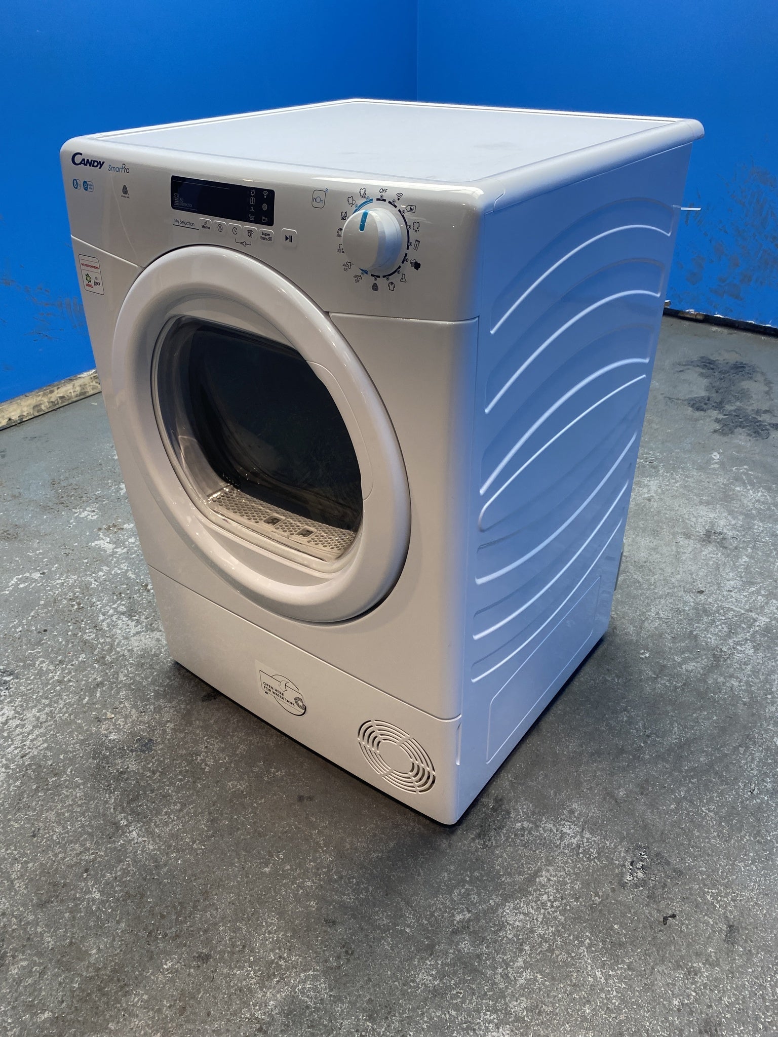#GRC-154-402 - Candy CSOEC8DG 8kg Condenser Smart Tumble Dryer