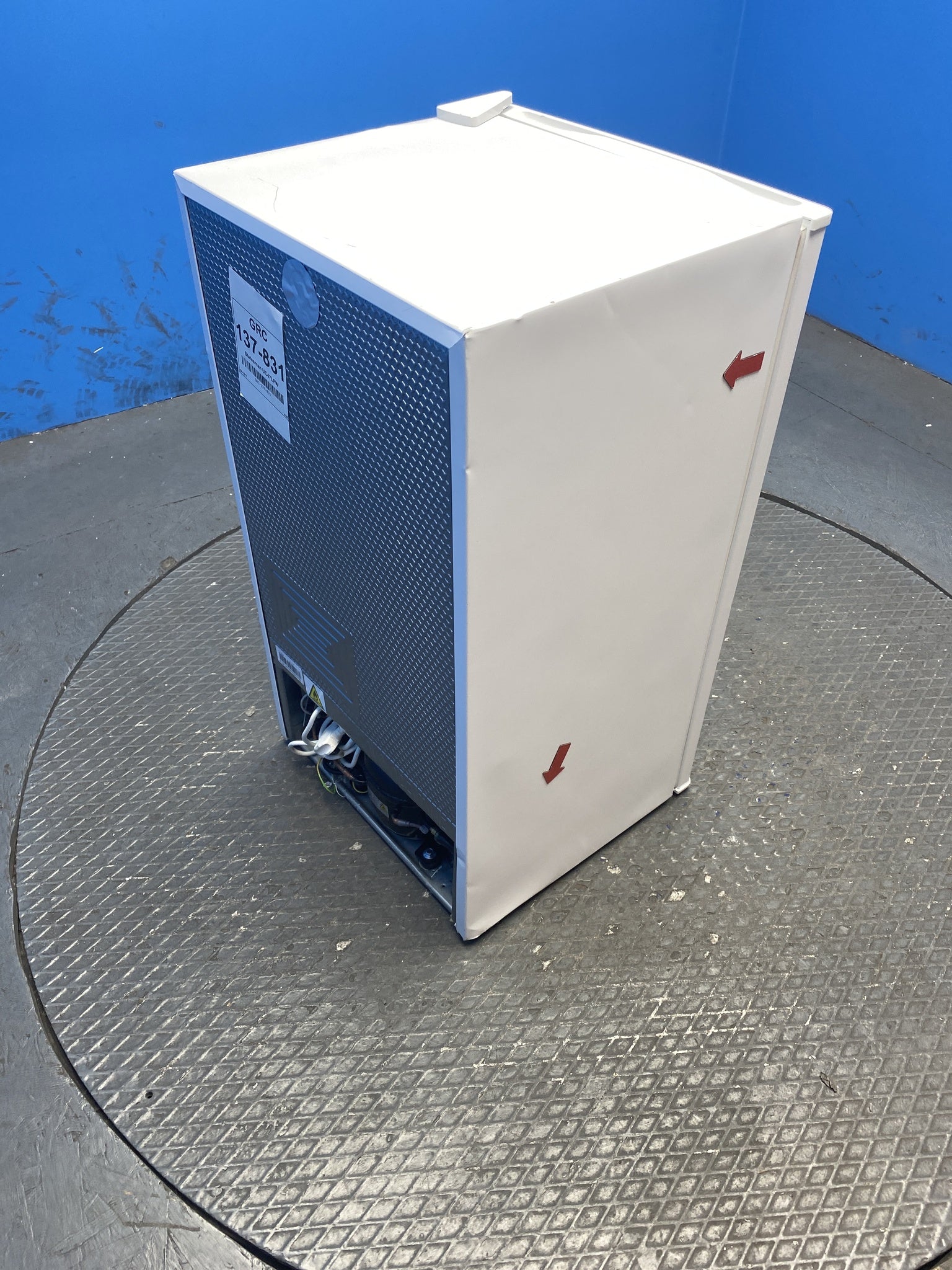 Statesman UC47LFW 93 Litres Under Counter Fridge