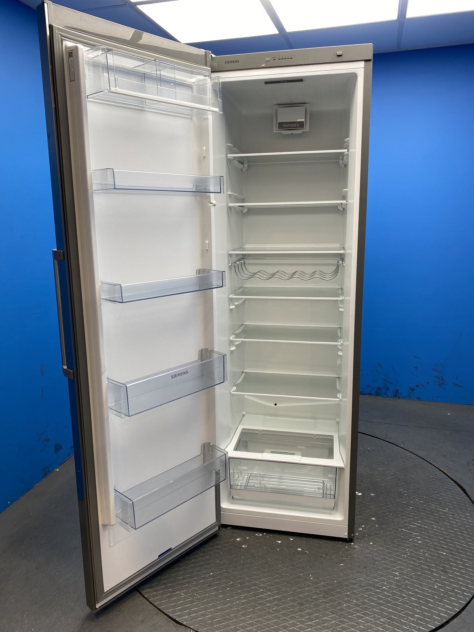 Siemens iQ300 KS36VVIEPG Freestanding 346L Larder Fridge