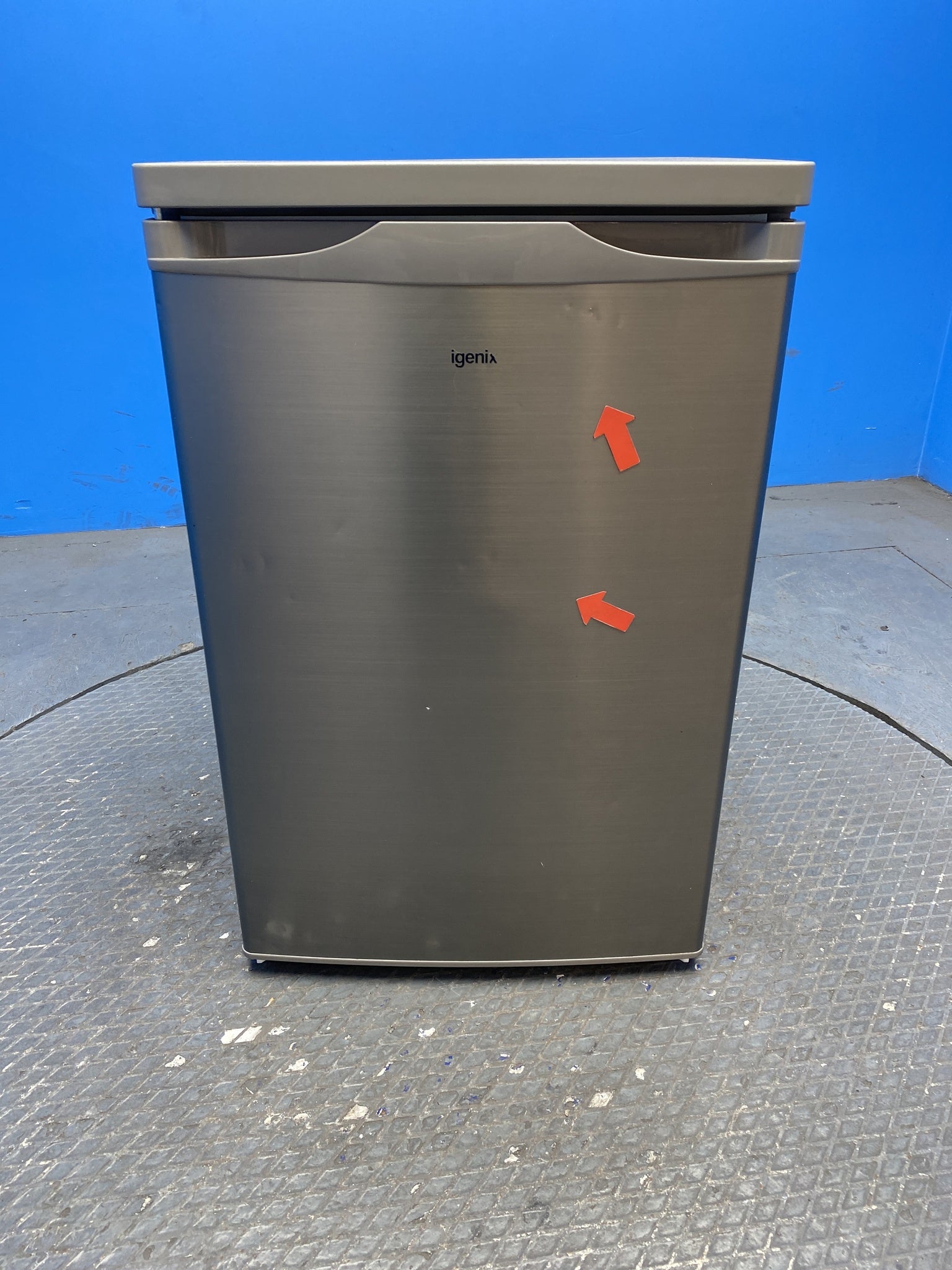 Igenix IG255X 136 Litre Undercounter Fridge