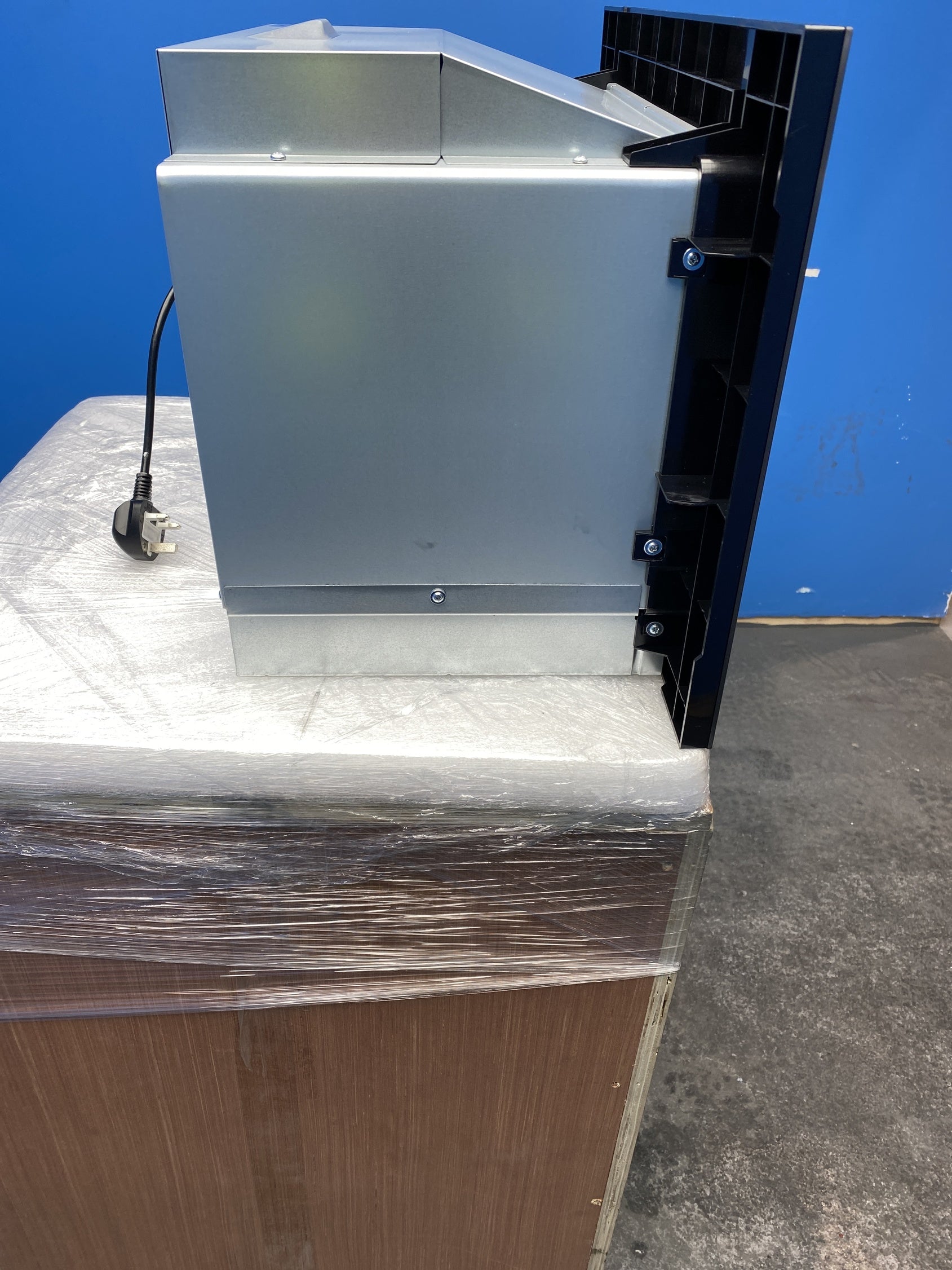 Candy MIS1730BUK 1000W Built-in 17L Microwave