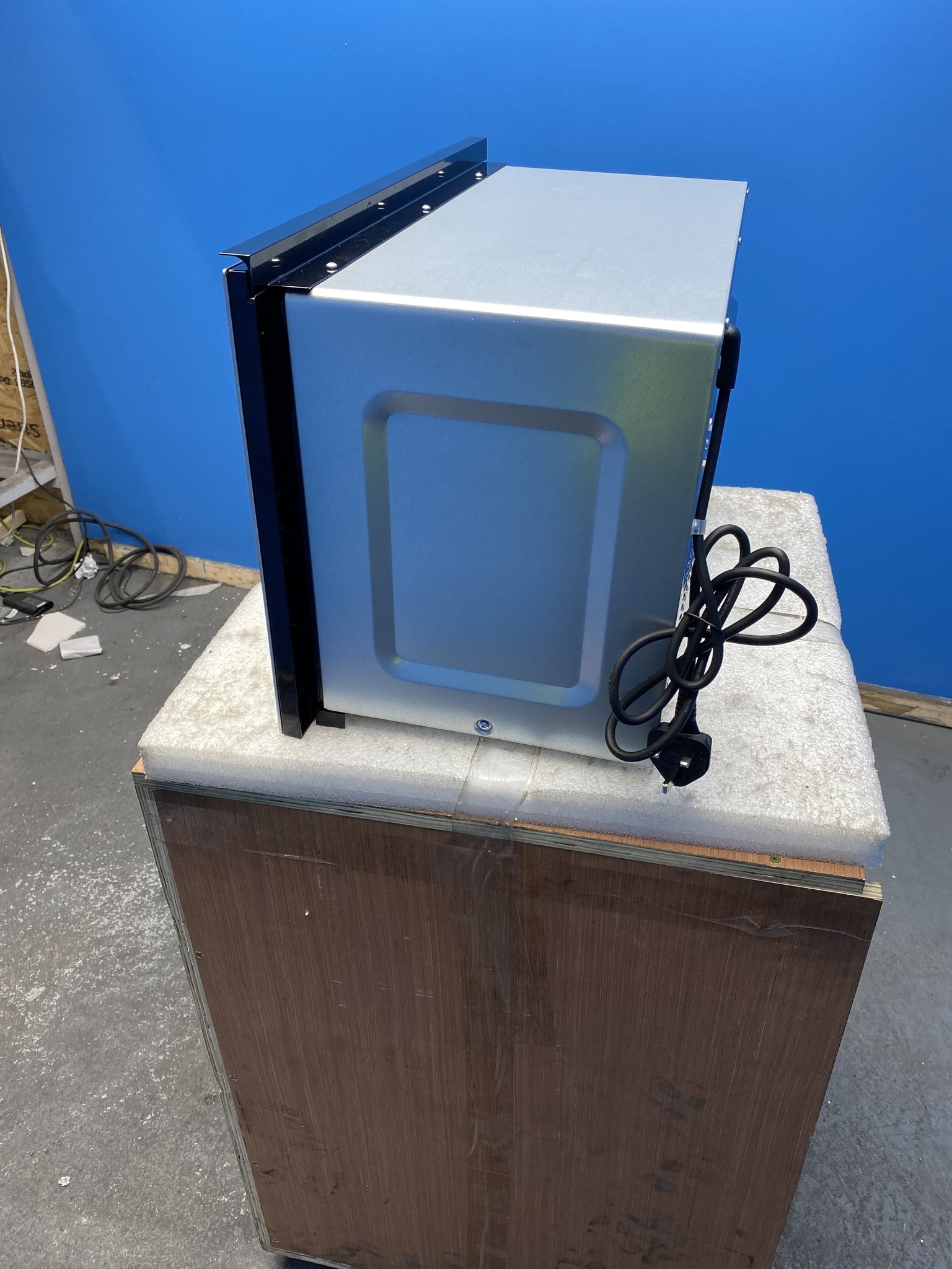 Neff N50 HLAWD23N0B Built-in 800W 20L Microwave Oven