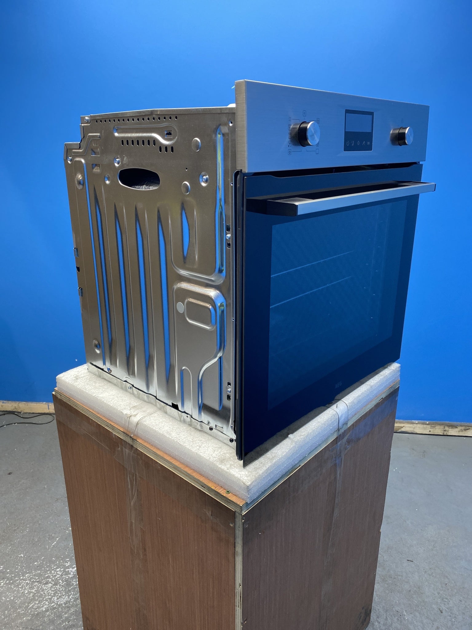 AEG 6000 SenseCook OS6AB50AM Built-In Single Oven