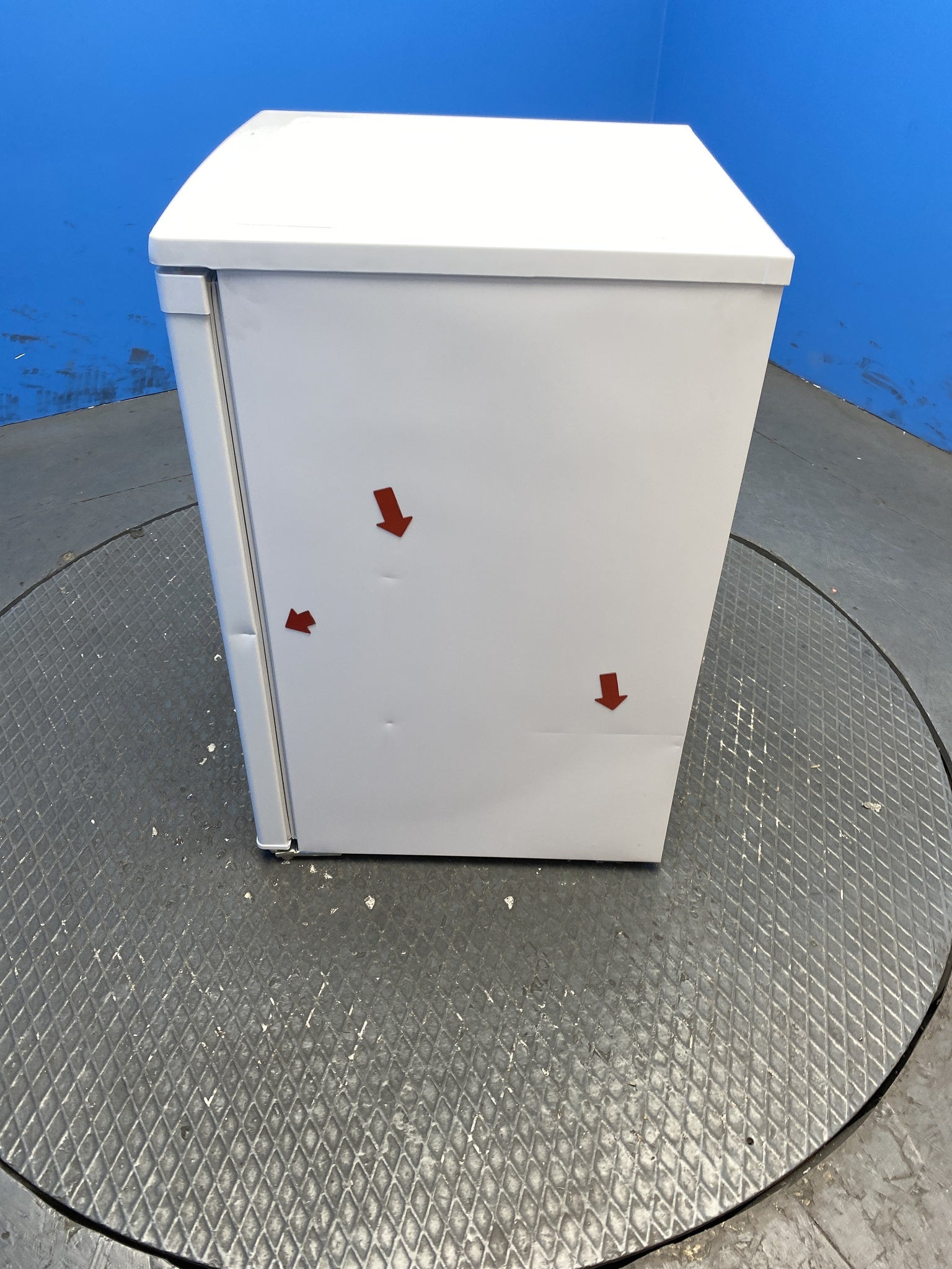 Igenix IG255W 136 Litre Under Counter Fridge