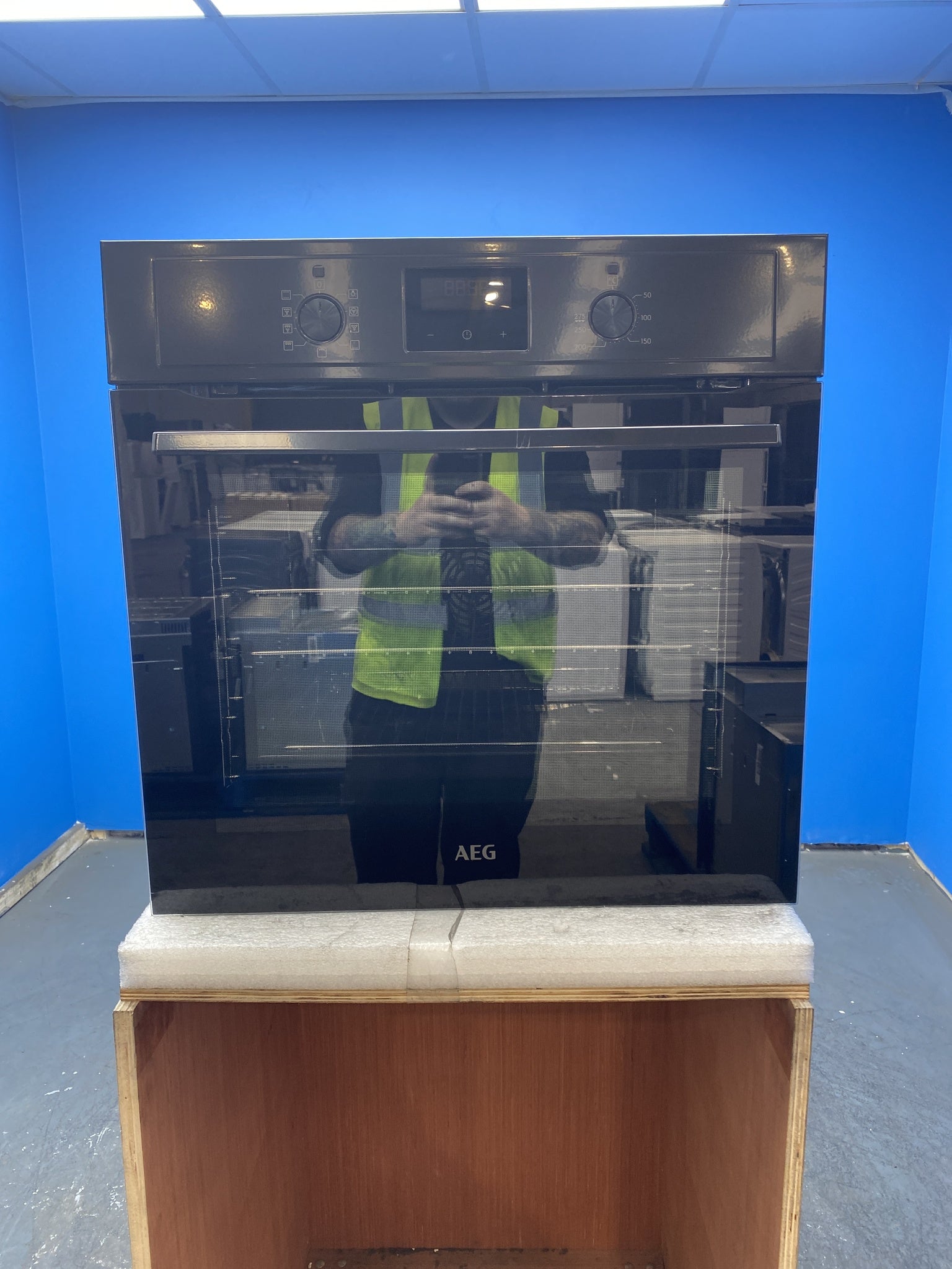 AEG BEX335011B 3000 SurroundCook Aqua Clean Built-in Oven