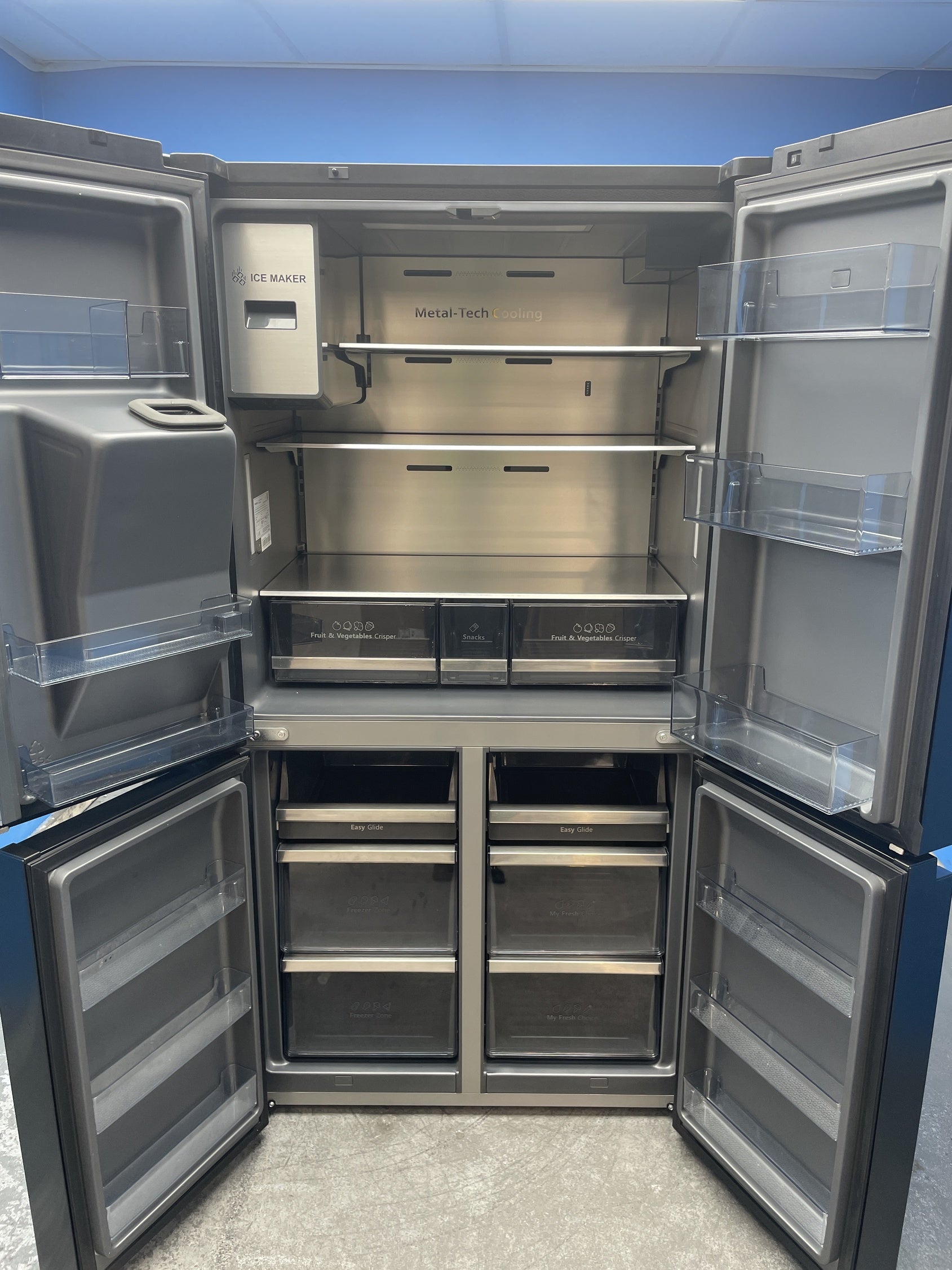 #GRC-157-497 - Hisense PureFlat RQ760N4IFE American Style Fridge Freezer
