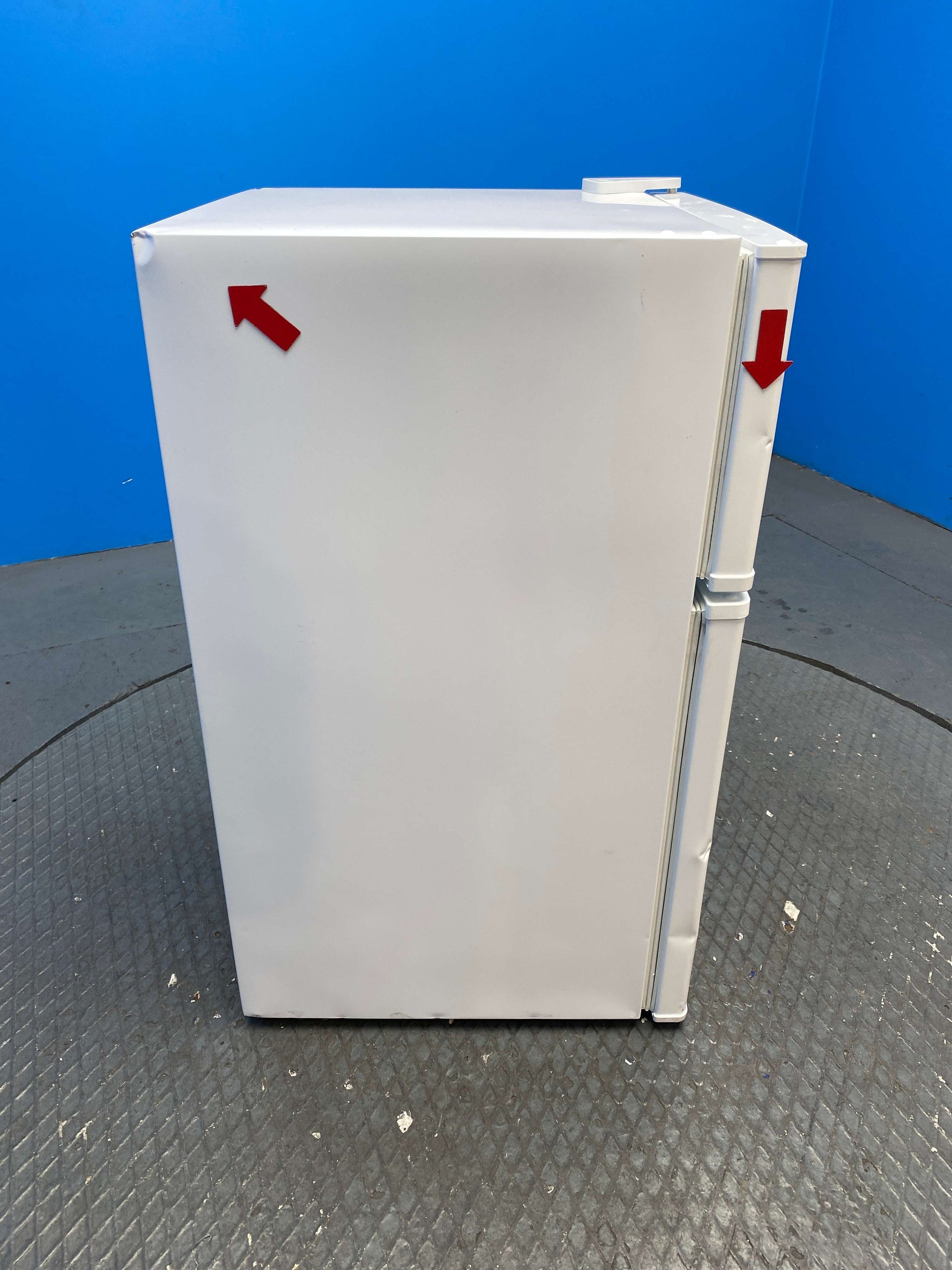 Igenix IG347FF 96 Litre Undercounter Fridge Freezer