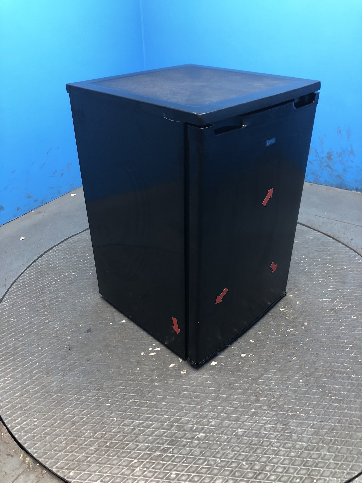 Igenix IG155B 109 Litre Under Counter Fridge with Ice Box