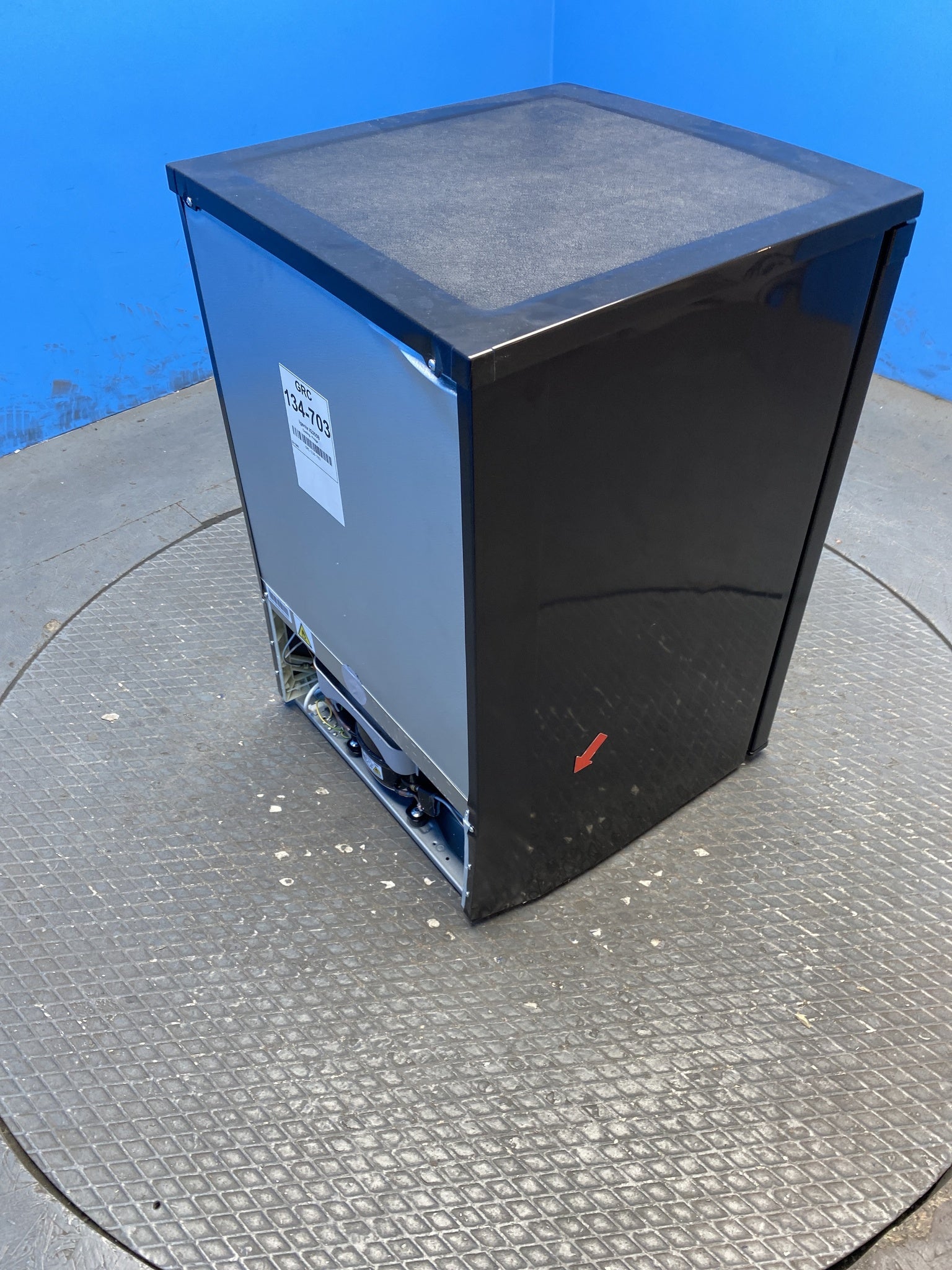Igenix IG255B 136 Litre Under Counter Fridge