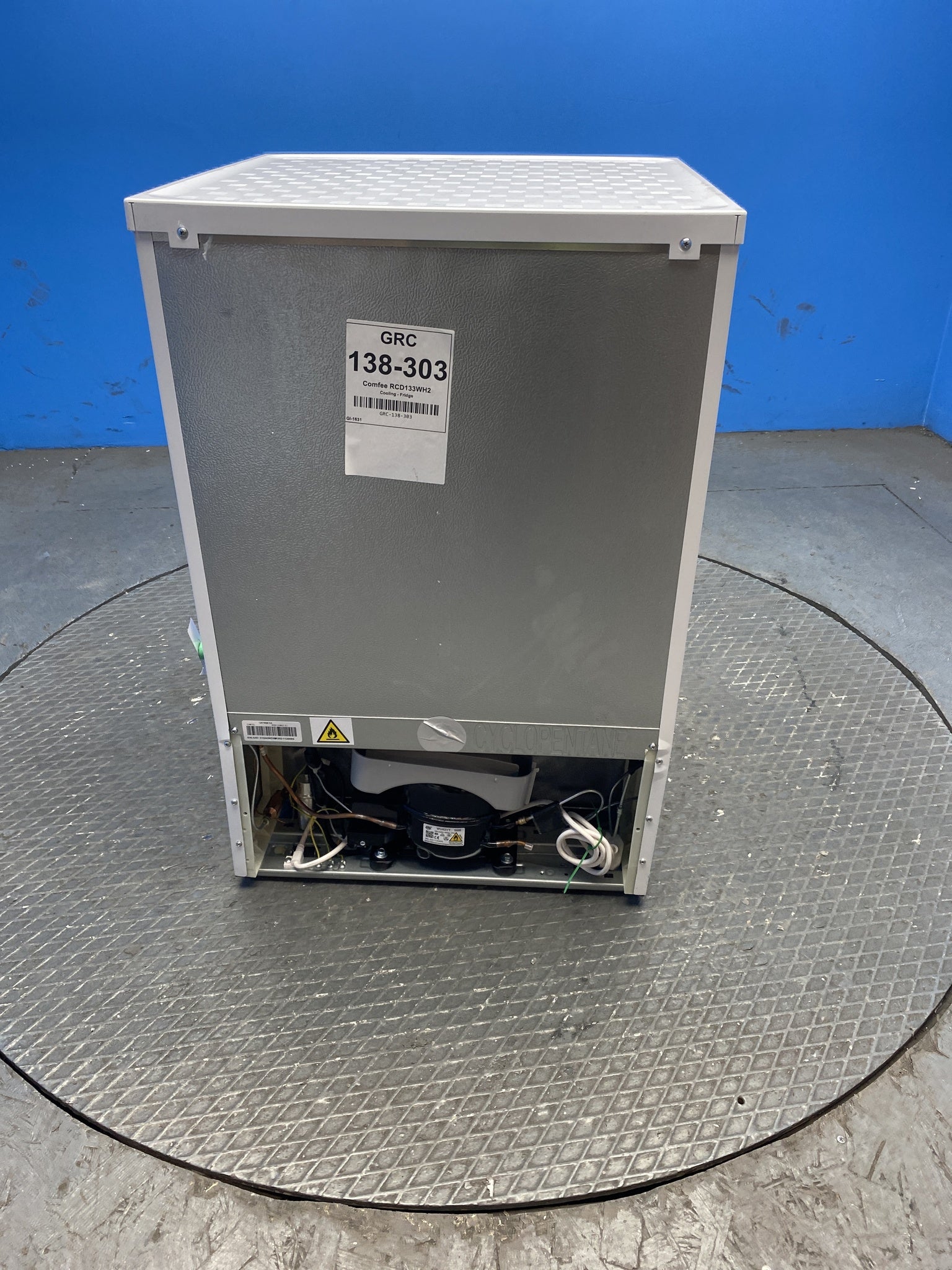 COMFEE' RCD133WH2(E) 131L Under-Counter Larder Fridge