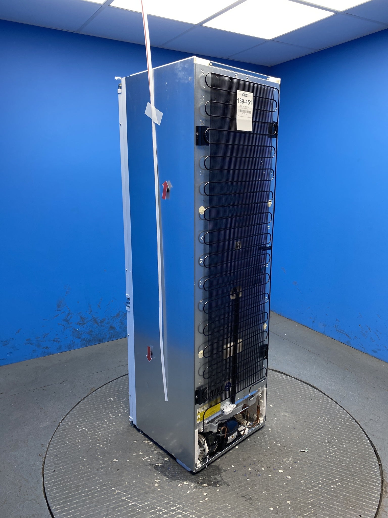 AEG 8000 Series TSC8M181CS 248 Litre No frost Fridge Freezer