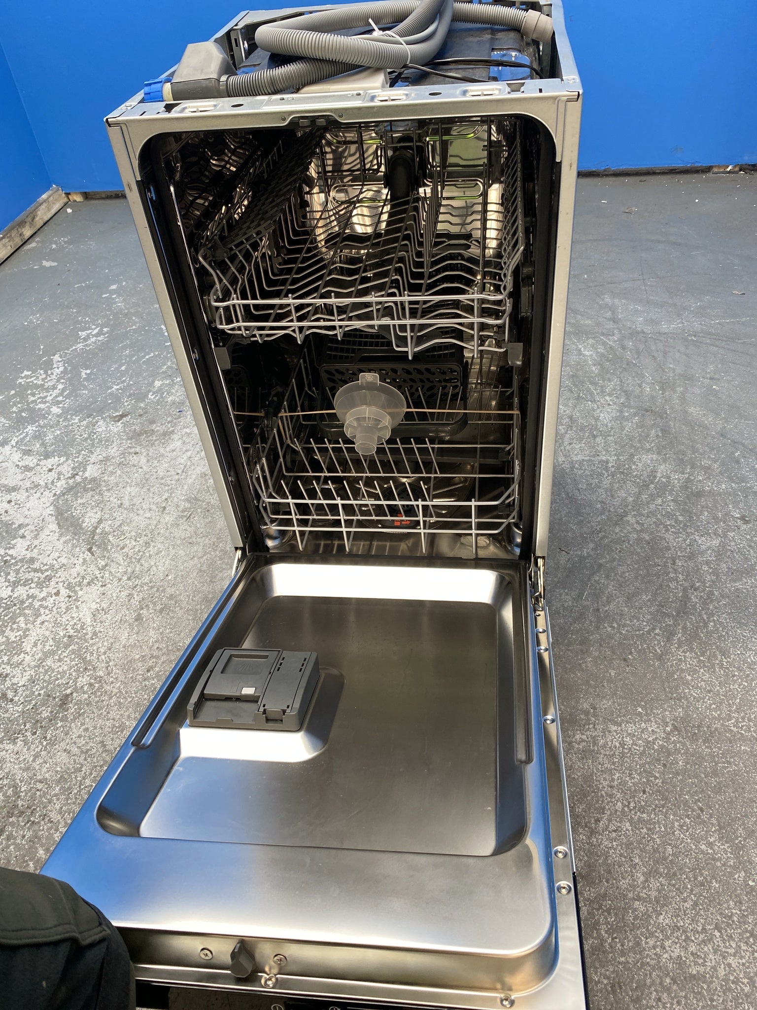 #GRC-155-996 - AEG FSX51407Z Slimline Integrated Dishwasher with AirDry