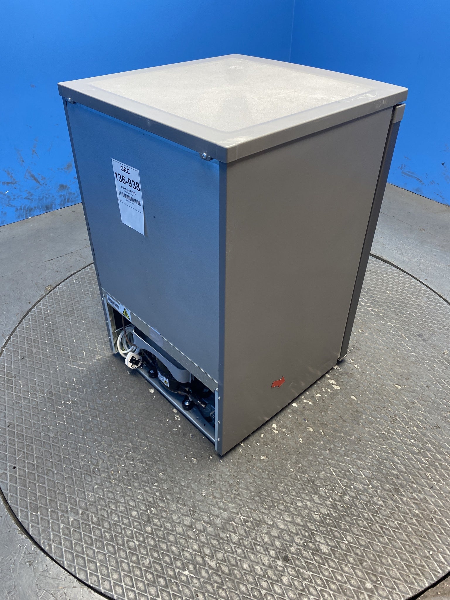 Statesman R155S 55cm Under Counter Fridge