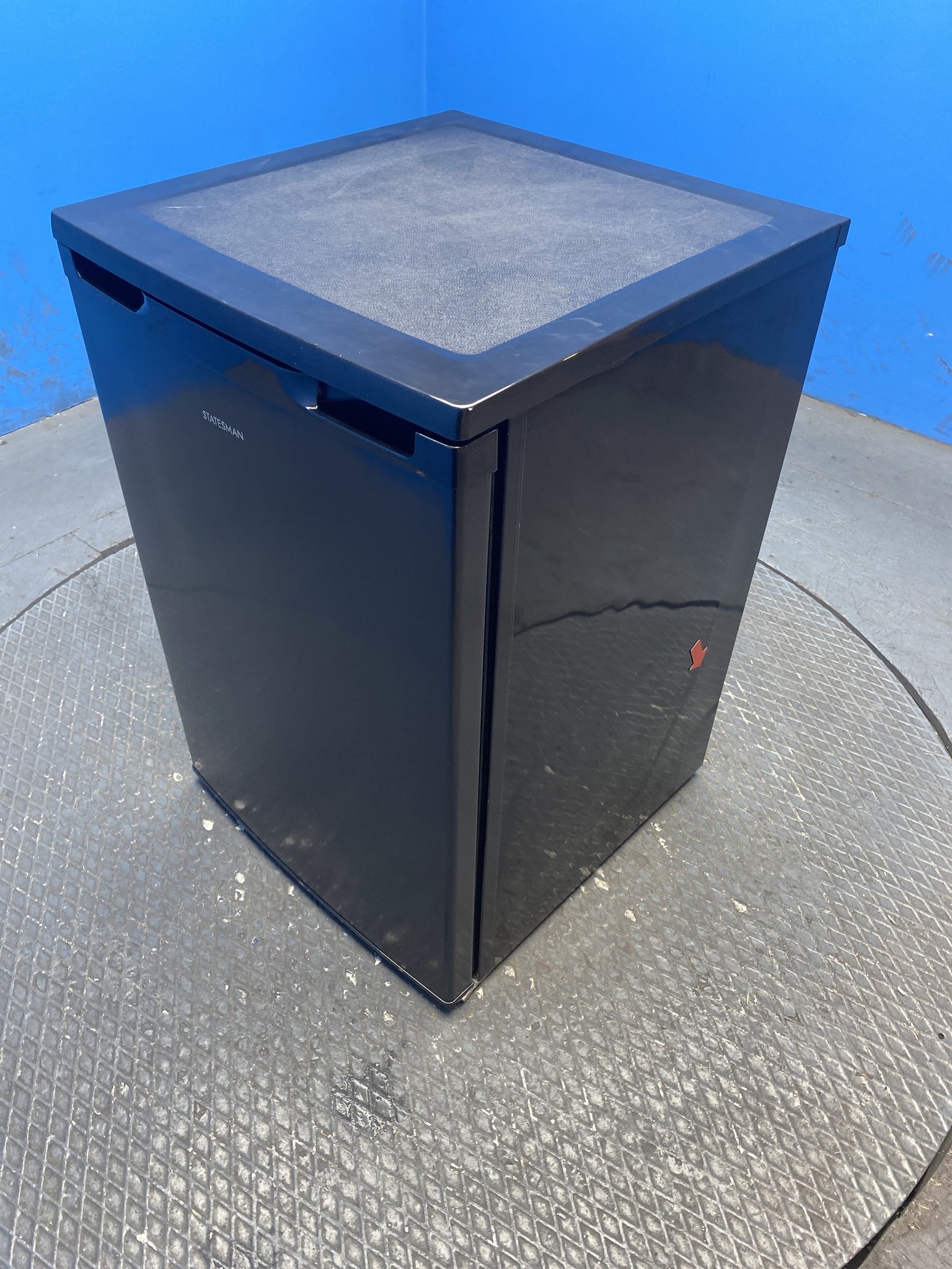 Statesman R155B 55cm 113 Litre Under Counter Fridge