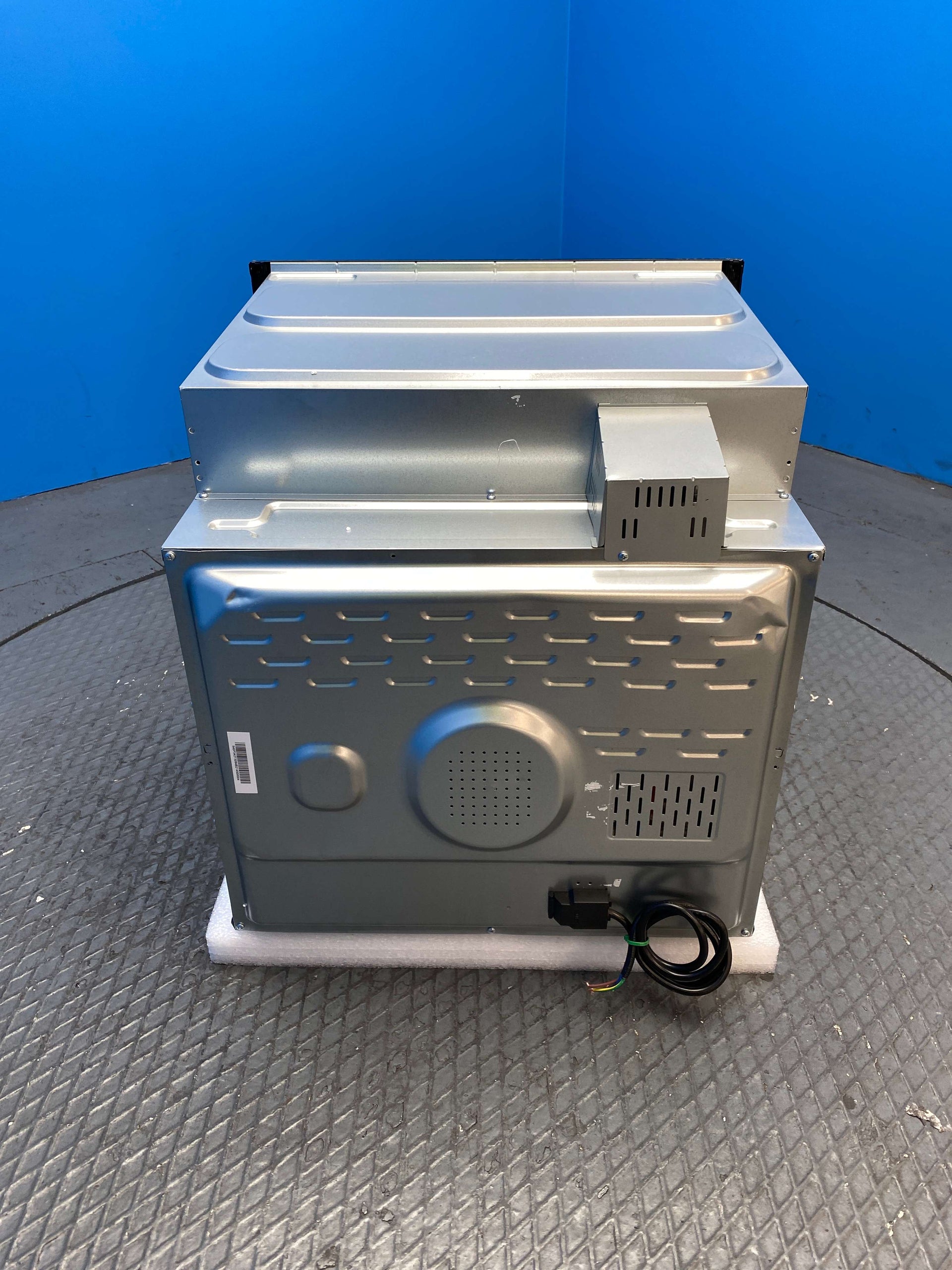Russell Hobbs RHFEO7004B 70L Built-in Electric Fan Oven