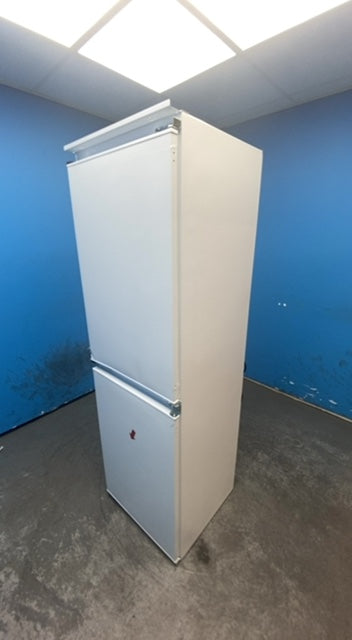 #GRC-163-874 - Hoover H-FRIDGE 300 57.3cm Integrated 50/50 Fridge Freezer – 233L, White