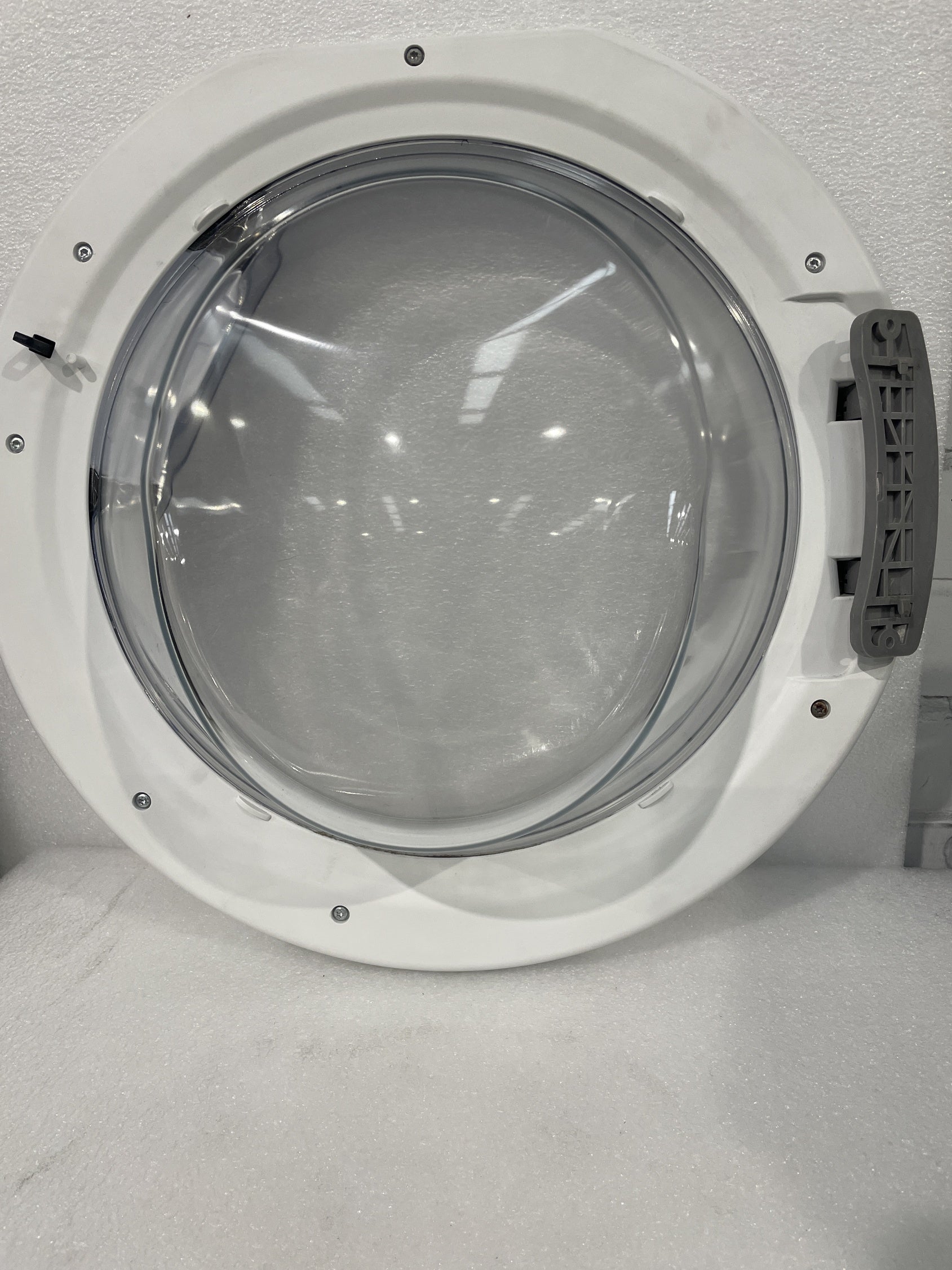 #GRC-154-670 - Hoover H3DS4855TACE Washing Machine Door