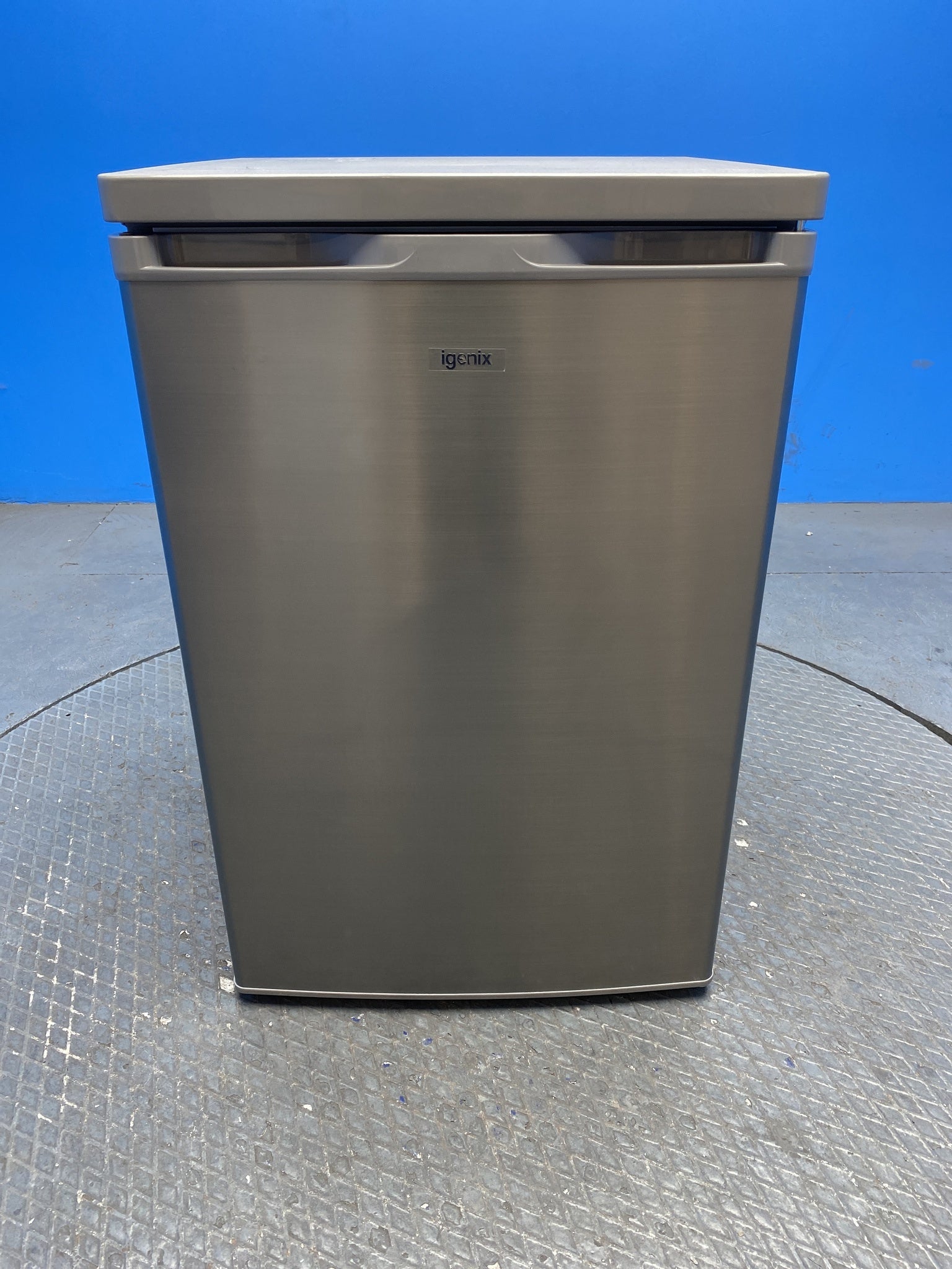 Igenix IG255X 136 Litre Undercounter Fridge