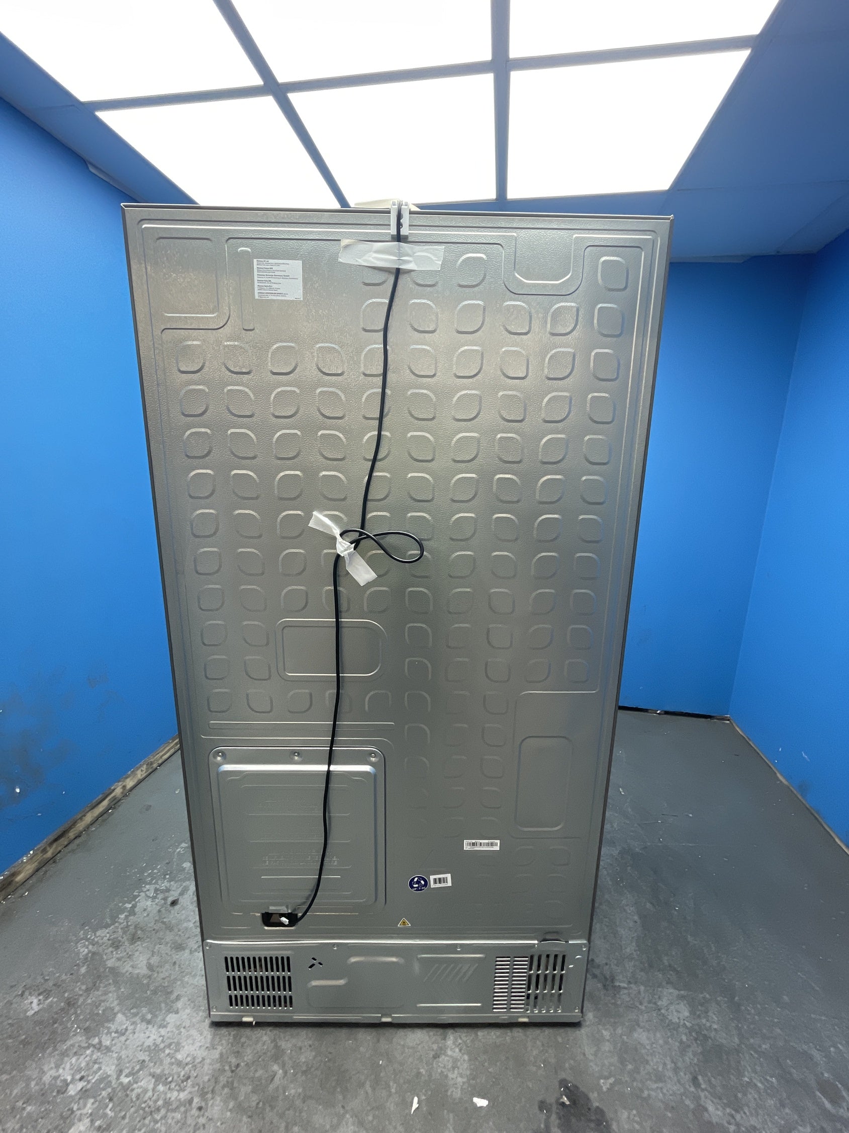 #GRC-163-249 - Hisense PureFlat RQ758N4SASE 609L American Style Fridge Freezer