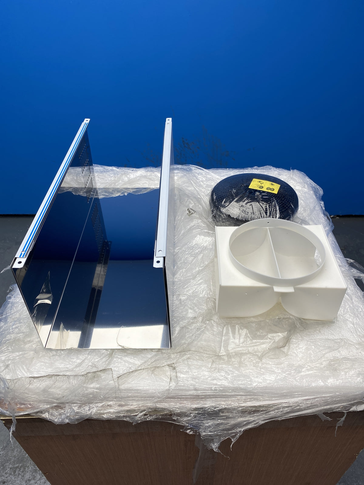 #GRC-150-203 - Electrolux LFC316X 60cm Stainless Steel Pyramid Chimney Hood