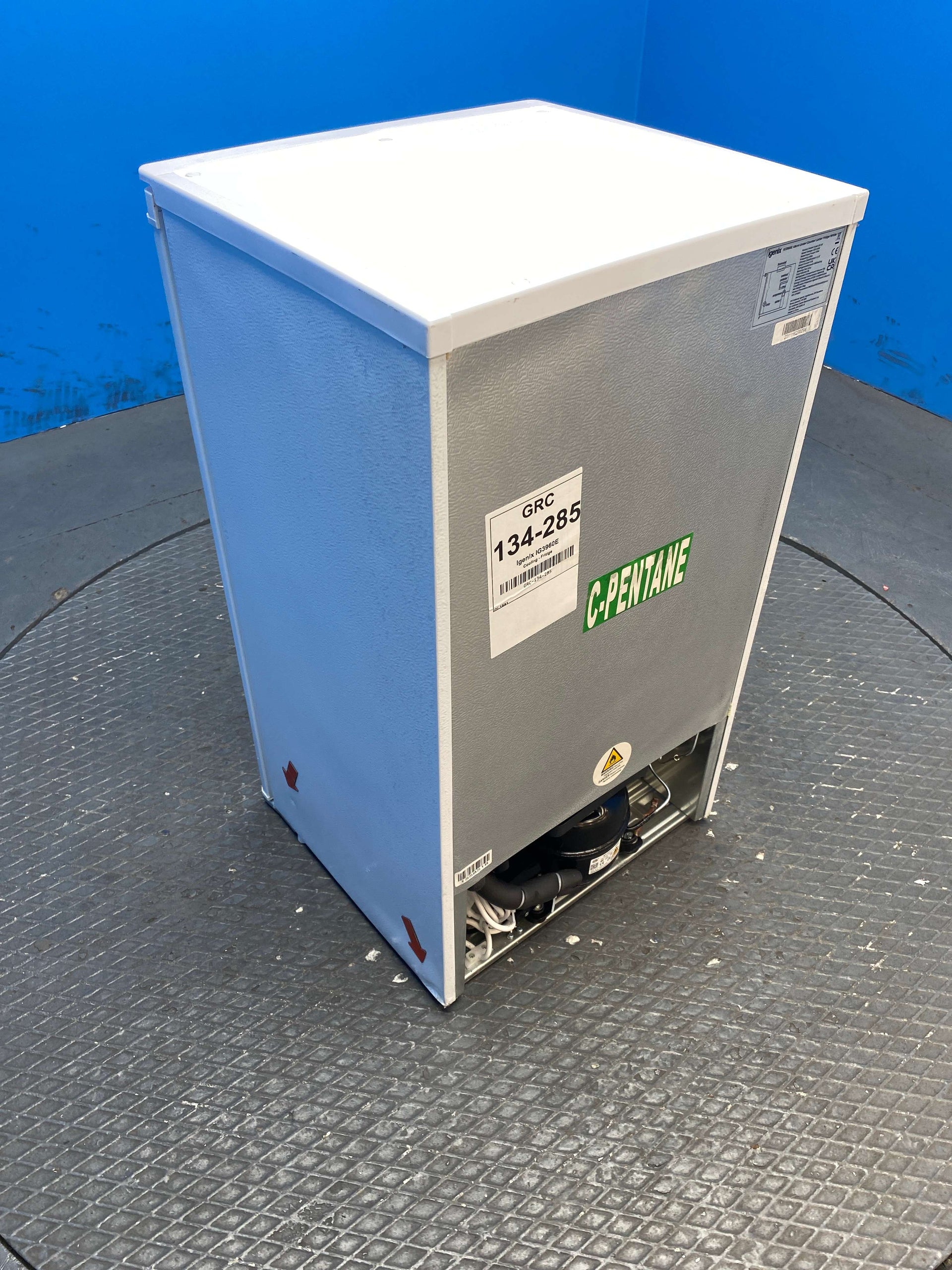 Igenix IG3960E 92 Litre Under Counter Larder Fridge