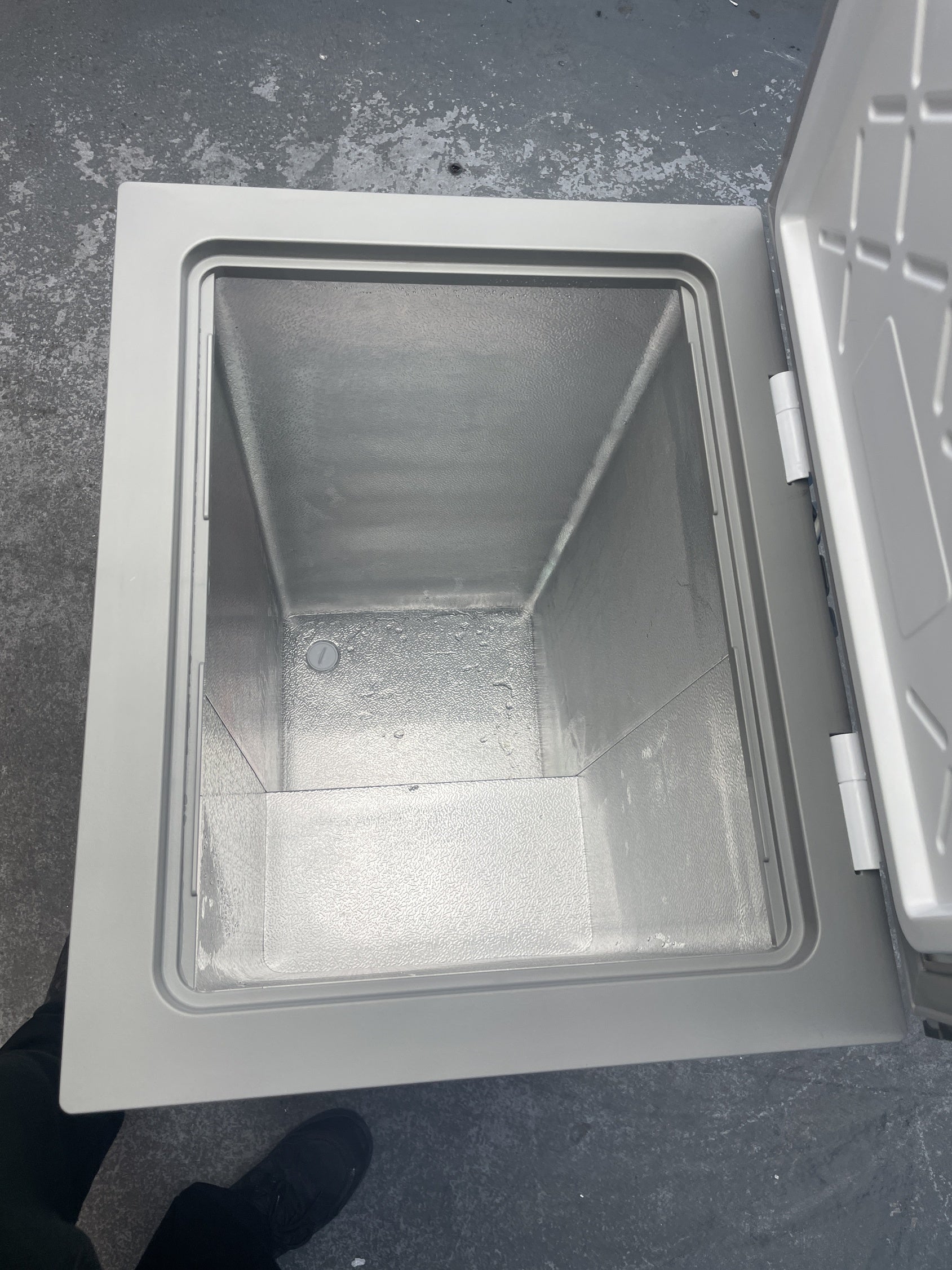 #GRC-158-799 - Midea MDRC154FZE01 99 Litre Convertible Fridge or Chest Freezer