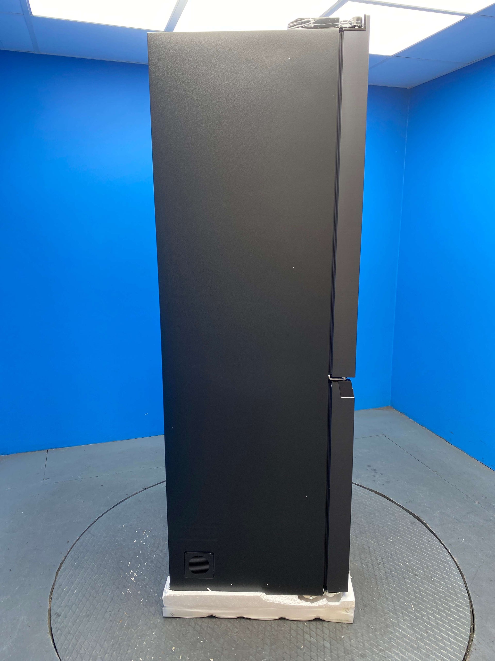 Haier HCR5919ENMB American Style Series 5 528 Litre Fridge Freezer