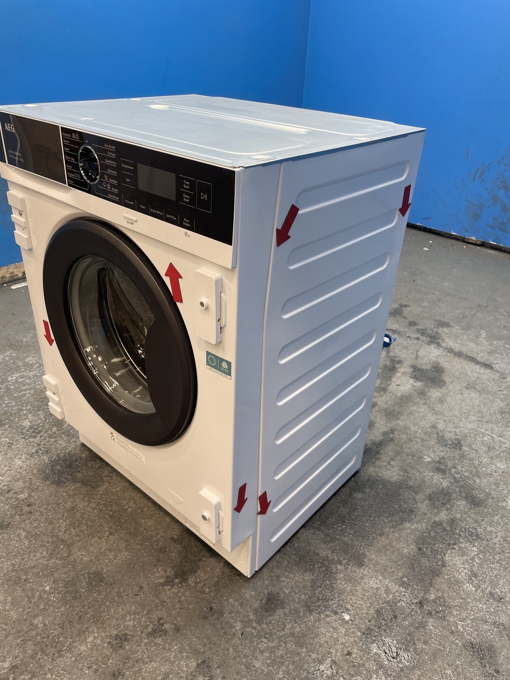#GRC-158-273 - AEG ProSteam LF7C8636BI 8kg 1600rpm Integrated Washing Machine