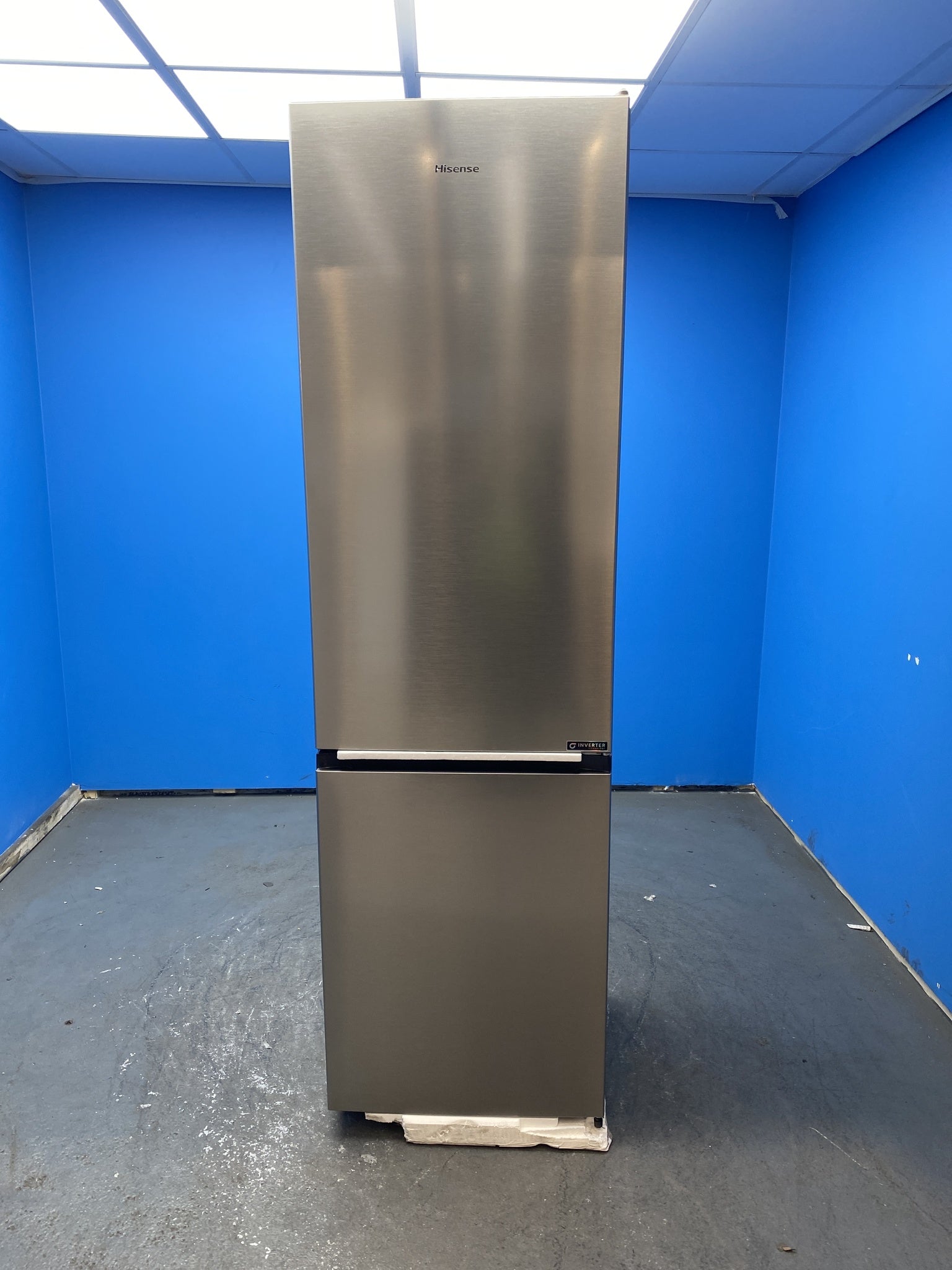 Hisense RB440N4ACA 336 Litre Combi Fridge Freezer