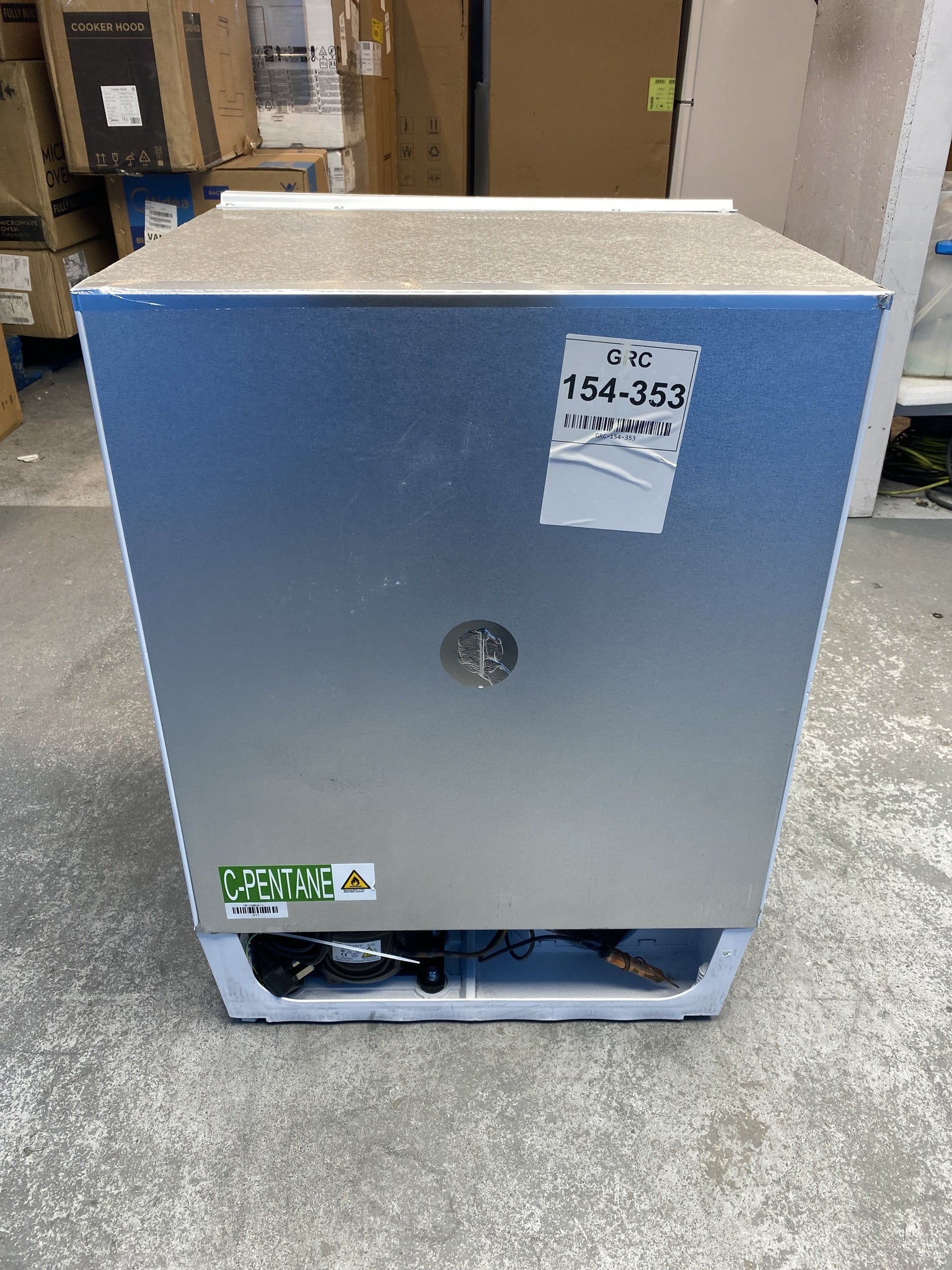#GRC-154-353 - Candy CM4SE68EWK Integrated Under Counter Fridge with Ice Box