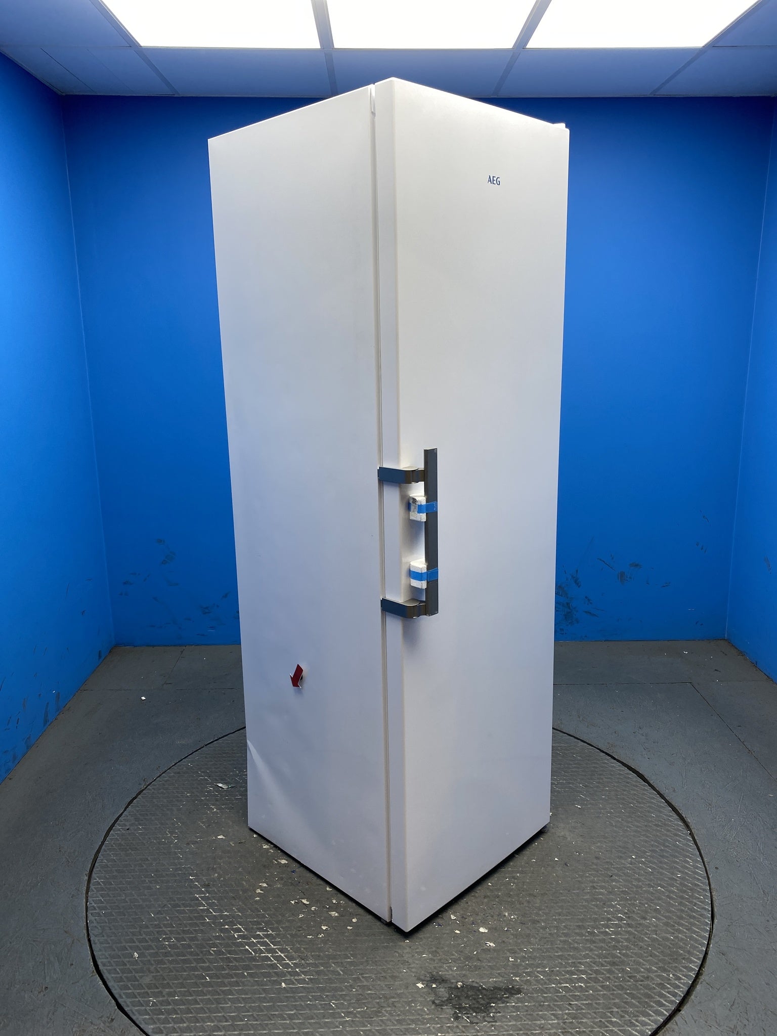 AEG 6000 ORK6D391EW DynamicAir 395L Freestanding Larder Fridge