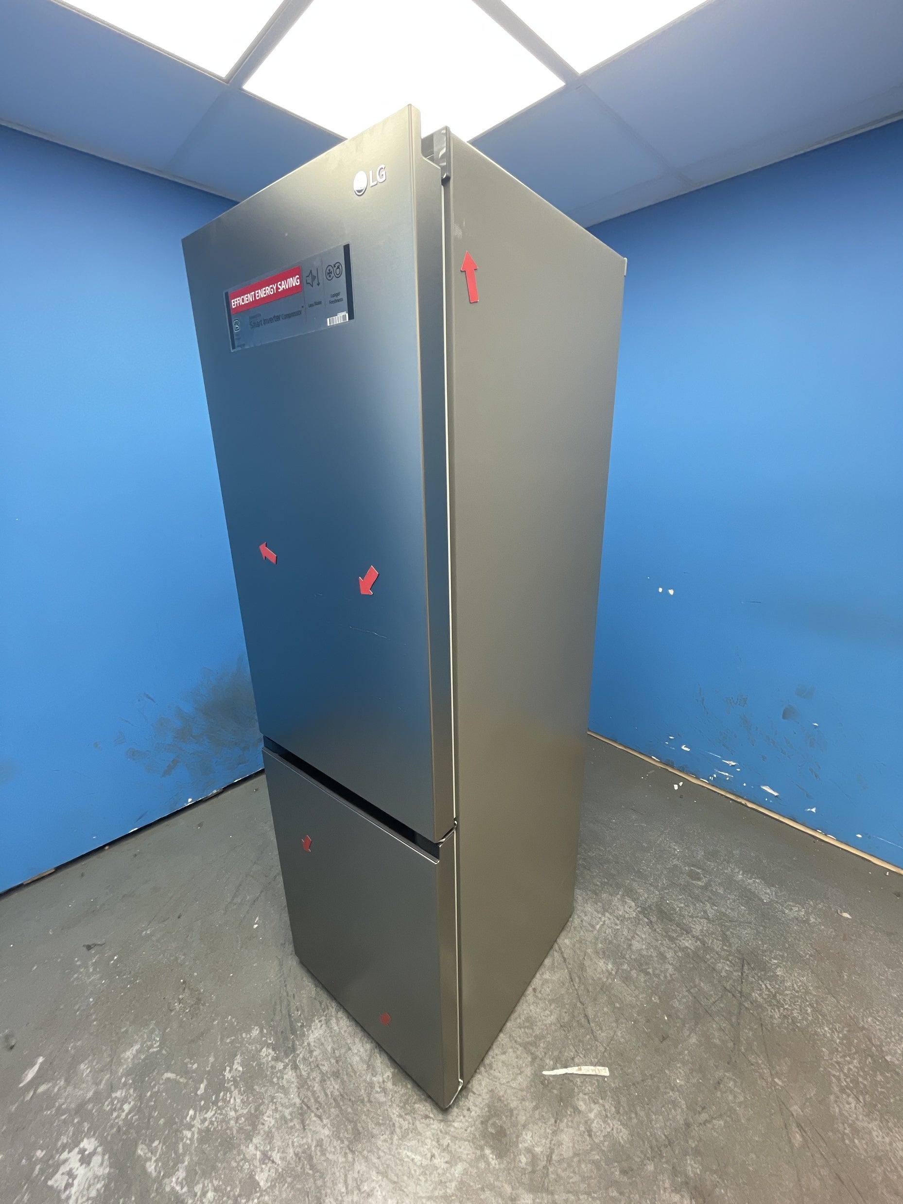 #GRC-163-237 - LG 344L NatureFRESH 60/40 Frost Free Fridge Freezer with DoorCooling