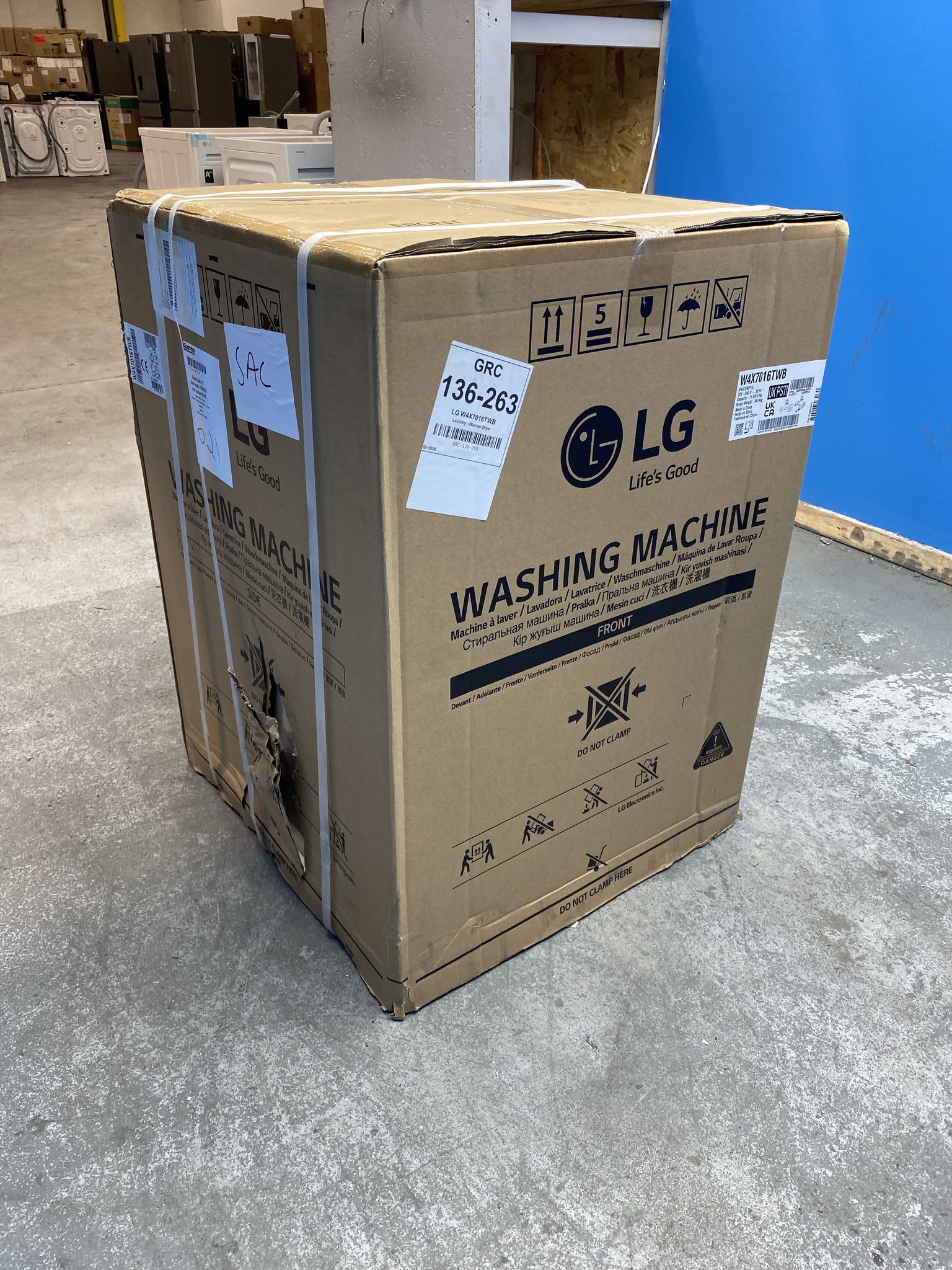 #GRC-136-263 - LG W4X7016TWB AI Direct Drive 11/6kg 1400rpm Washer Dryer