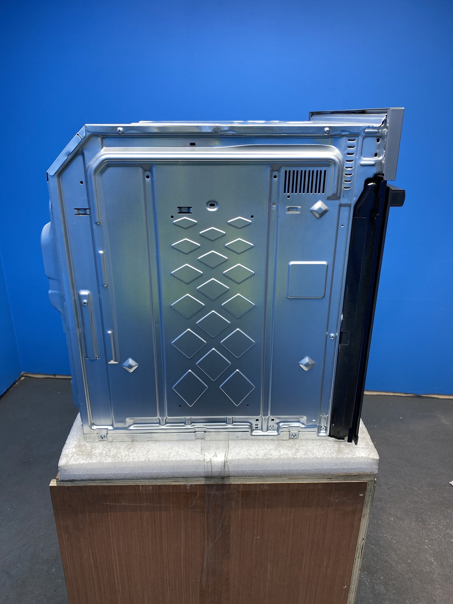 Beko BBXIE22300S AeroPerfect 66L Built-In Electric Oven