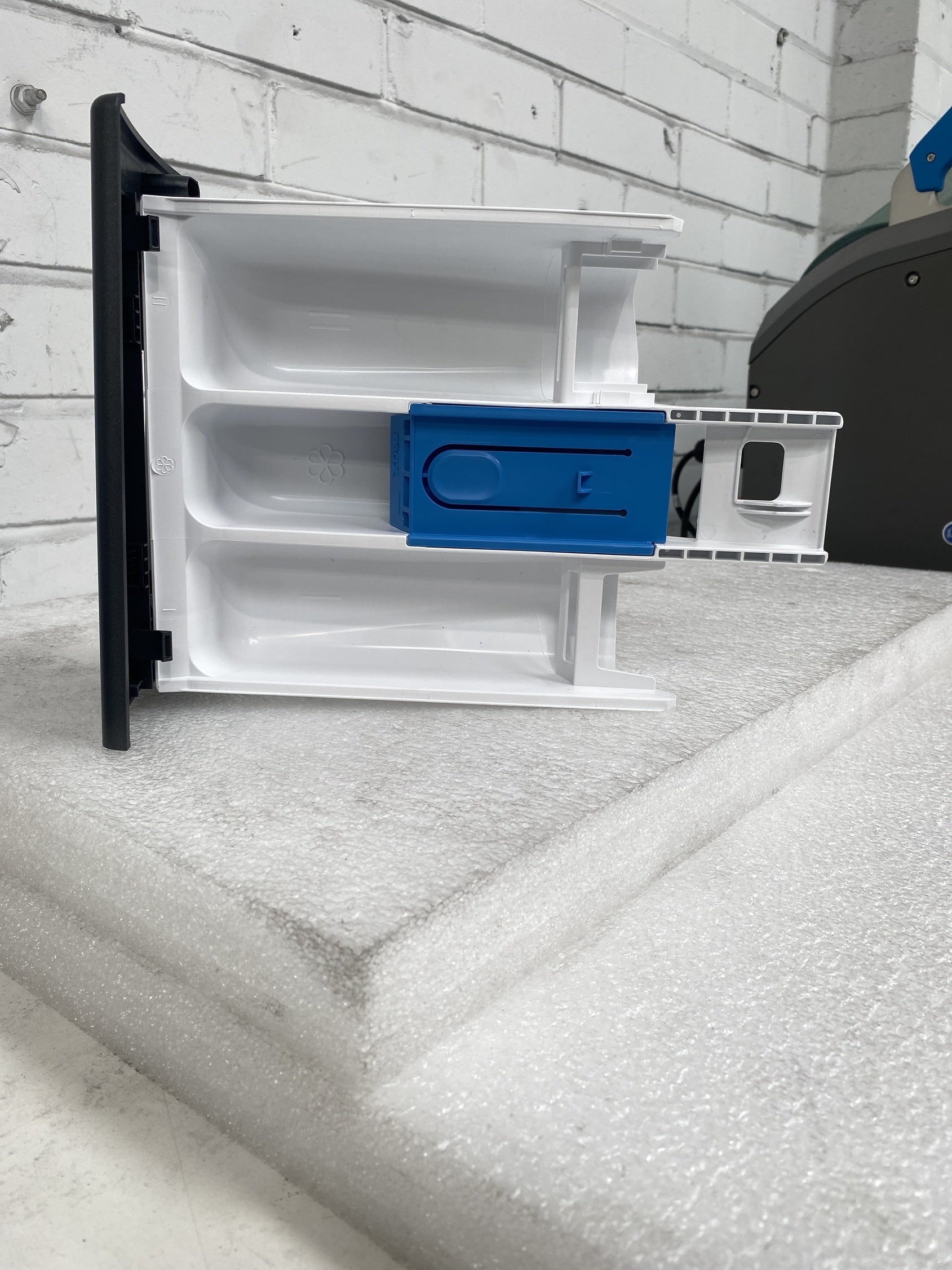 #GRC-159-678 - Bosch WGG244ZCGB Washing Machine Detergent Dispenser Drawer