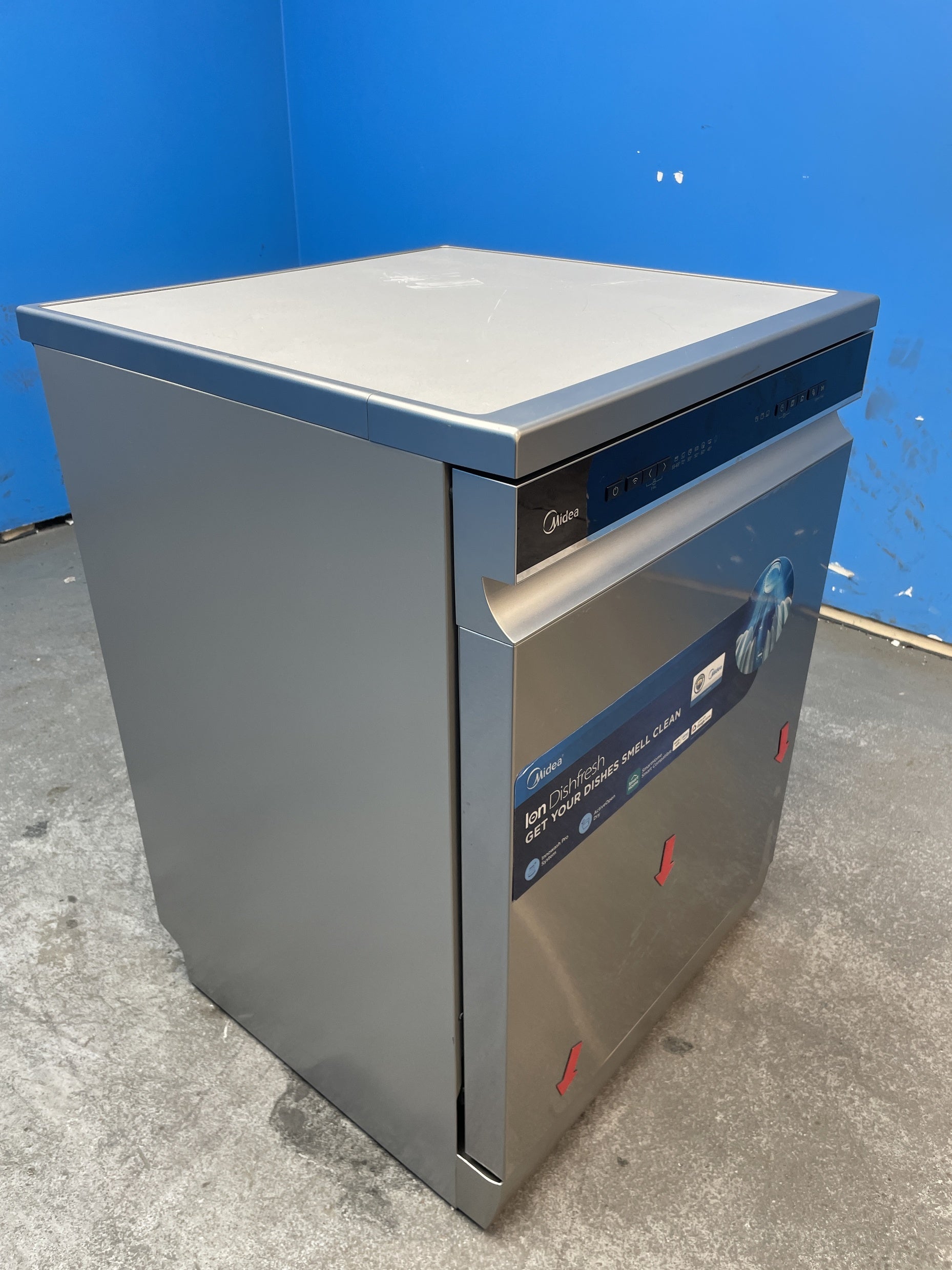 #GRC-158-755 - Midea MDWEF1433D 14 Place Full Size Dishwasher in Silver