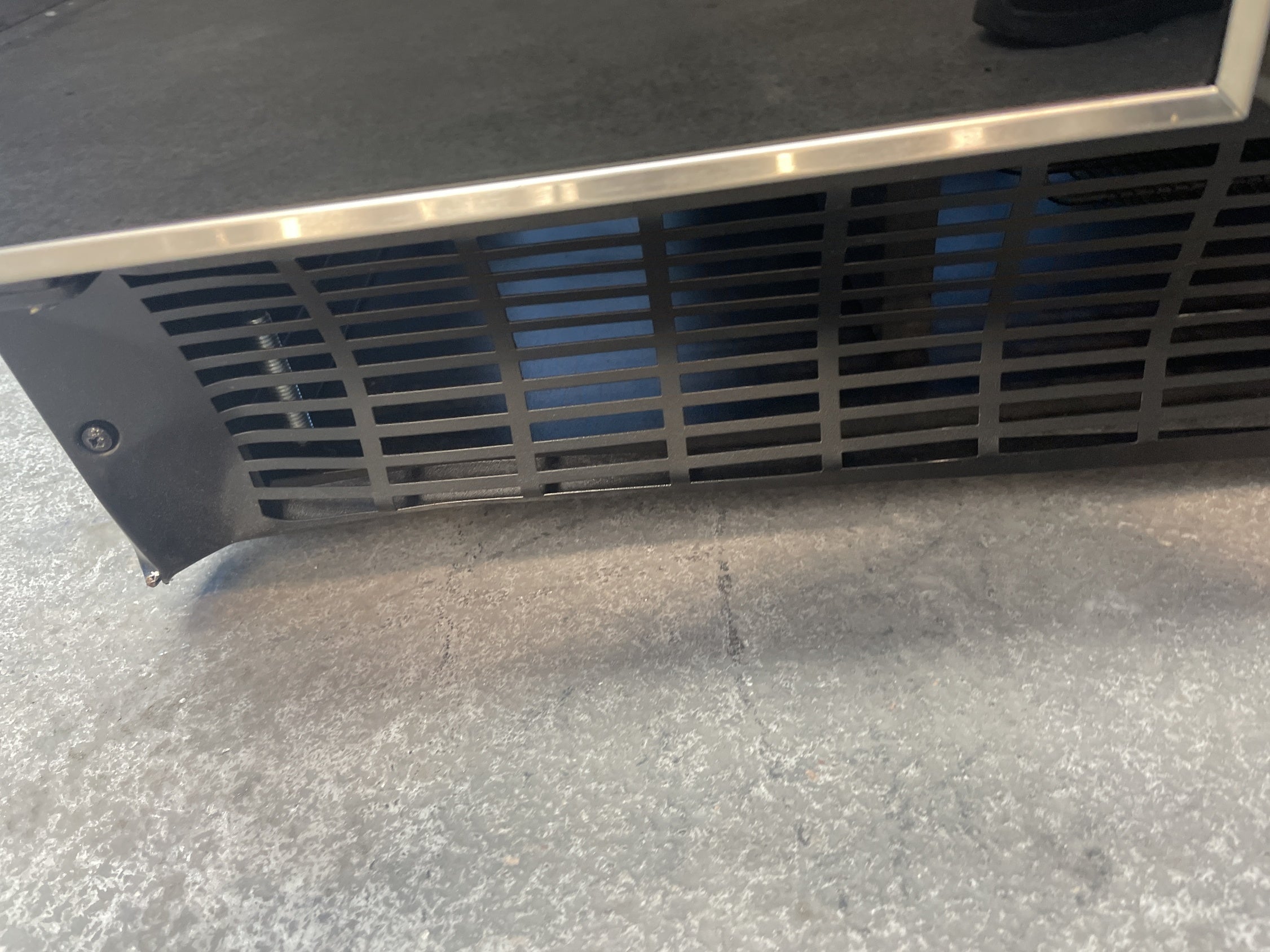 #GRC-162-609 - Hoover HWCB60DUK/N 38 Bottle Freestanding Wine Cooler